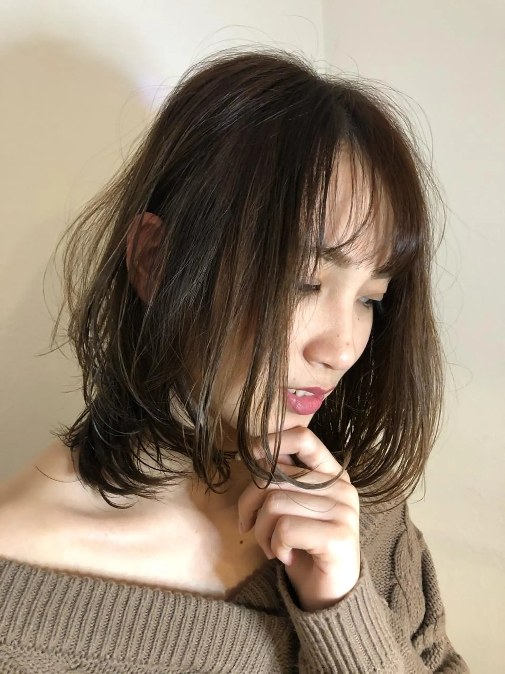 ミディアム カラー カット m ā l o. マァロのヘアスタイル
