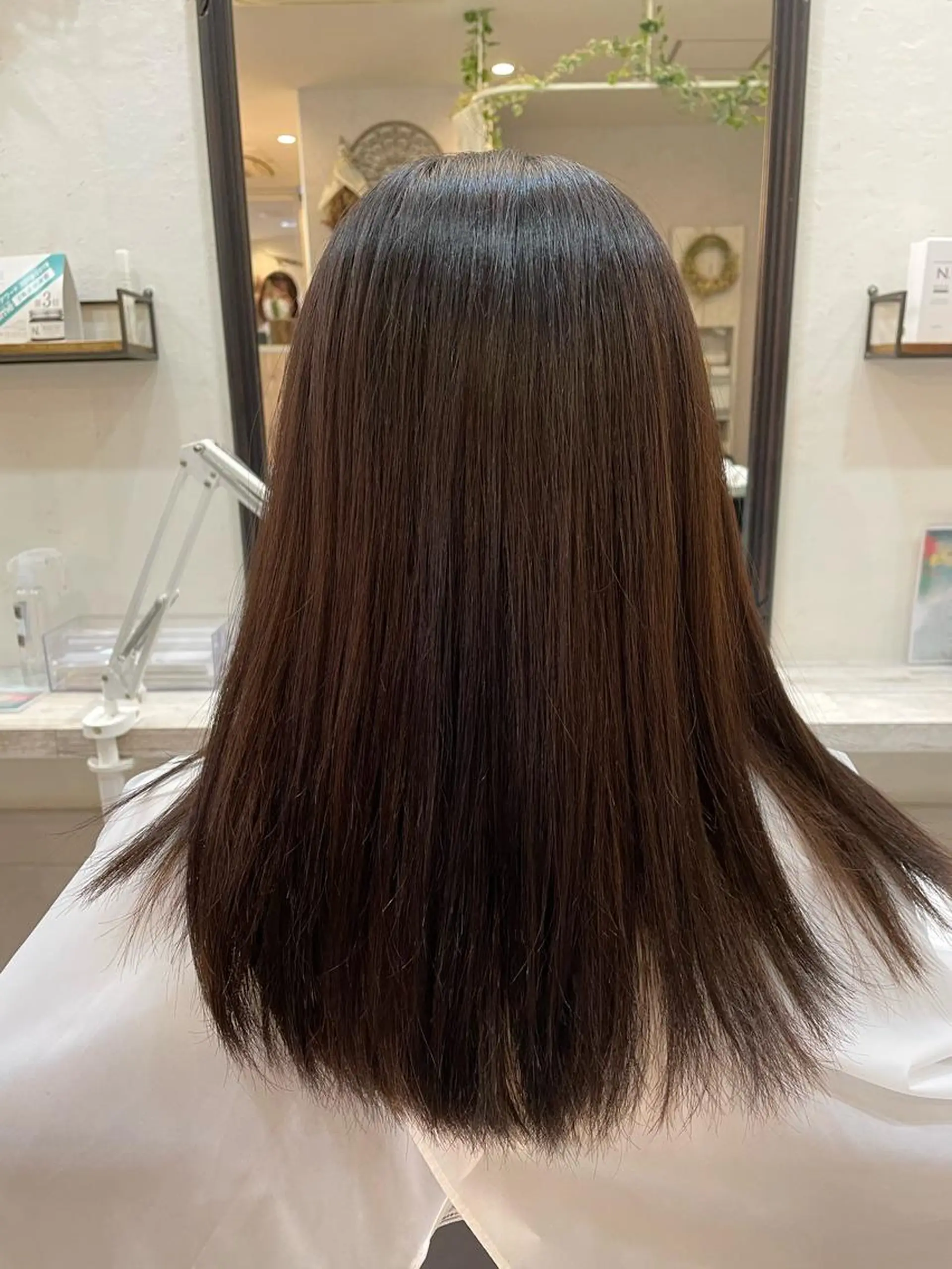 ロング 縮毛矯正 fleur所属・津田 あかねのヘアスタイル