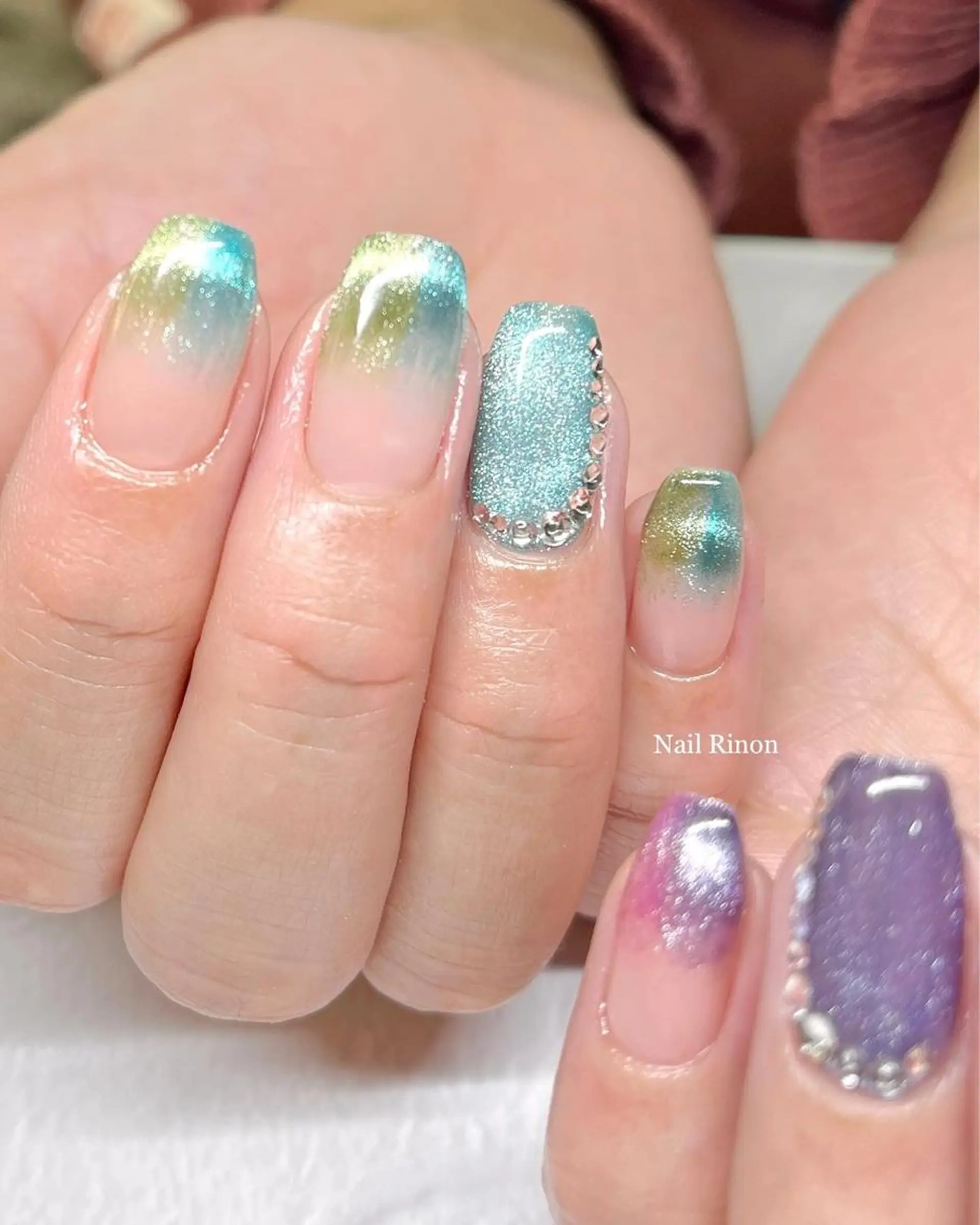 ネイル マグネットネイル ハンドネイル Nail Rinonのネイルデザイン