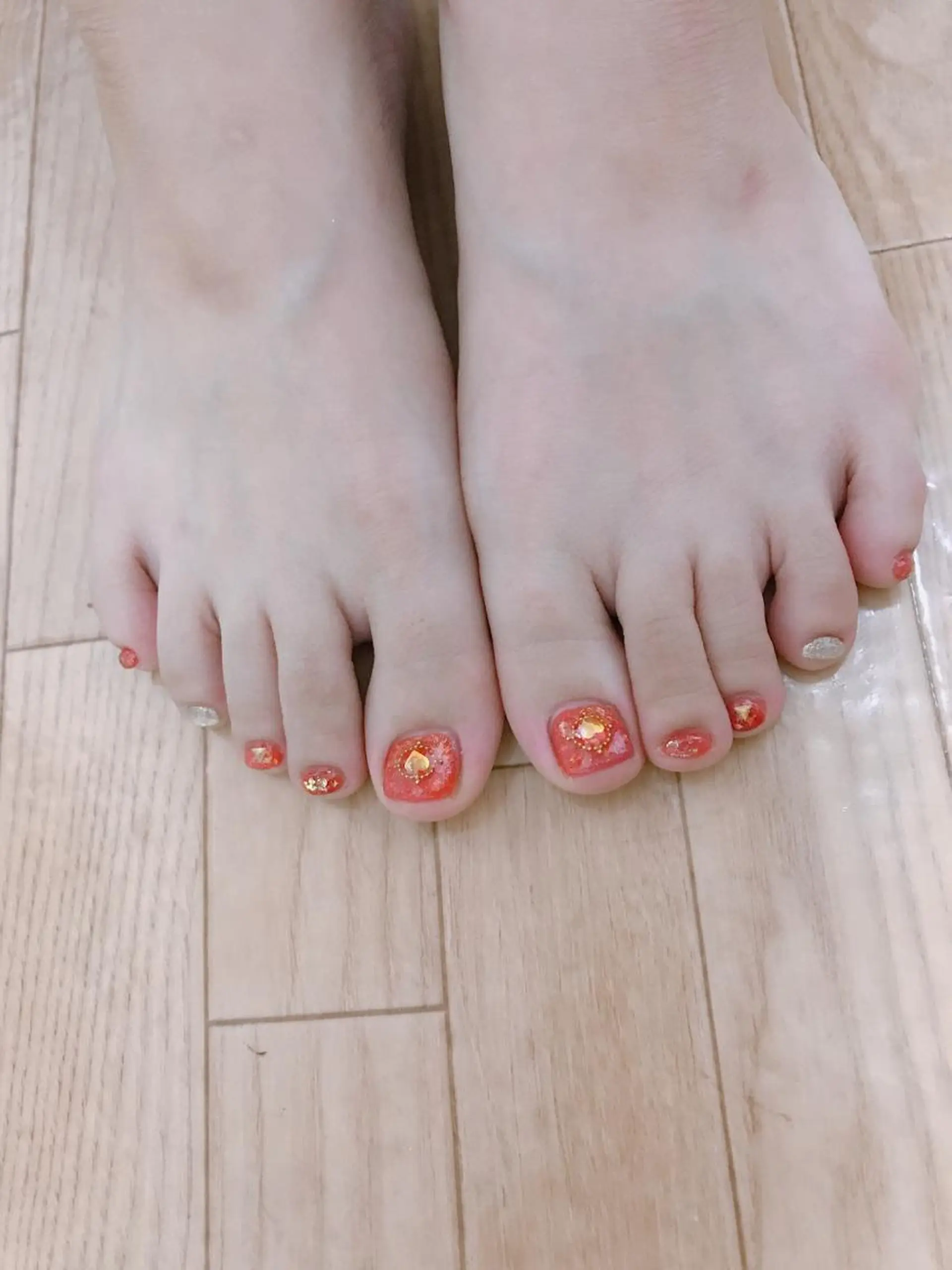 ネイル フットネイル 藤 あやのネイルデザイン