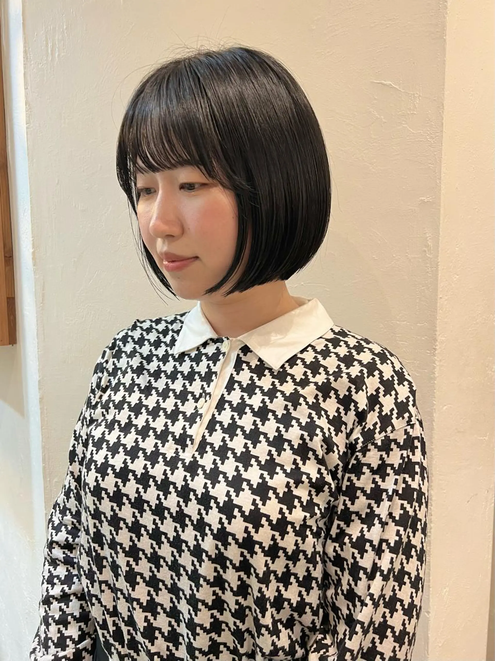 ショート カラー 黒髪 ブルーカラー ブルーブラック ボブ カット トリートメント 店長　ショート& パーマ　坂本のヘアスタイル
