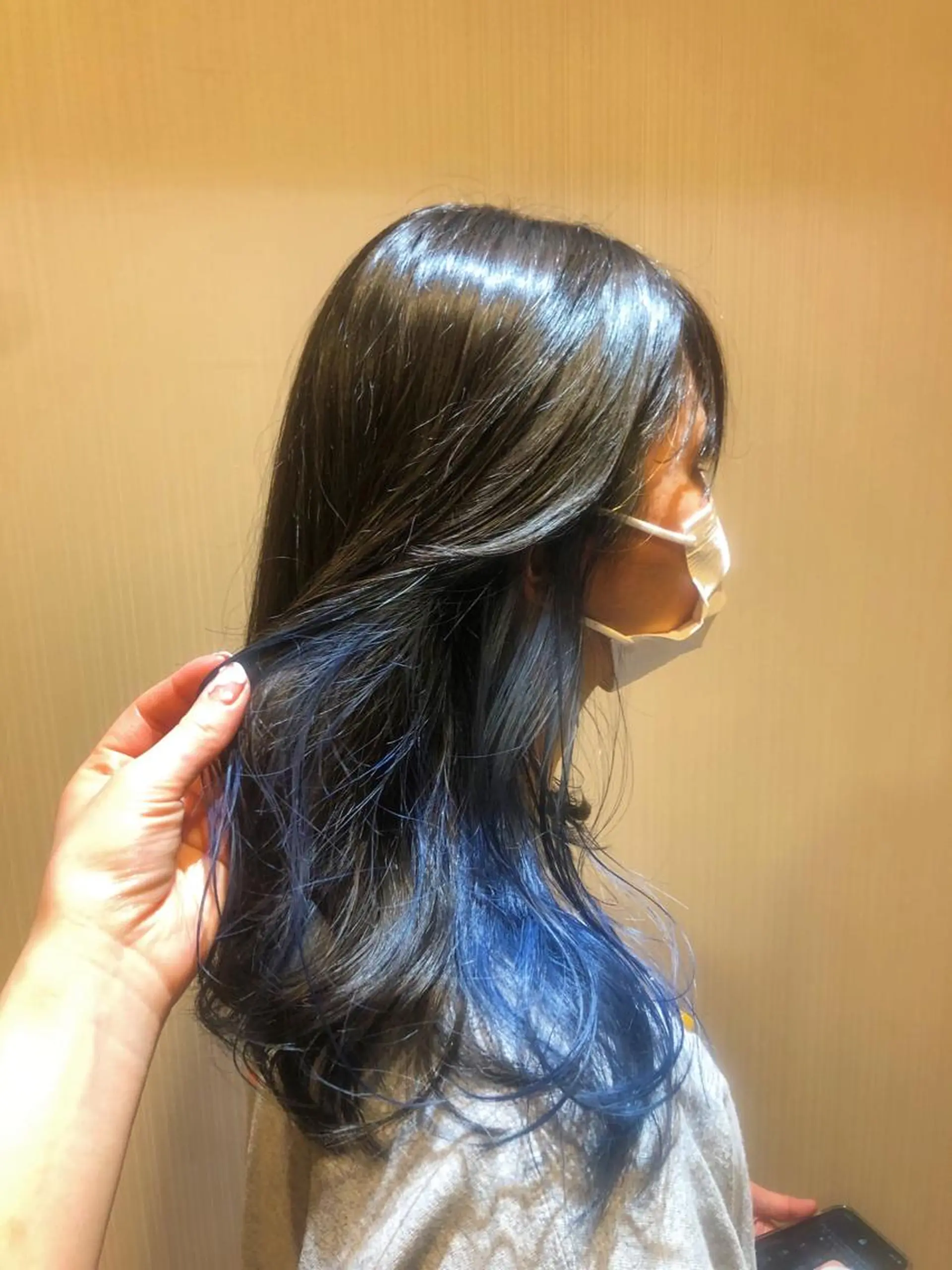 ミディアム カラー ブルーカラー ネイビーカラー ヘアカラー 新井 友菜のヘアスタイル