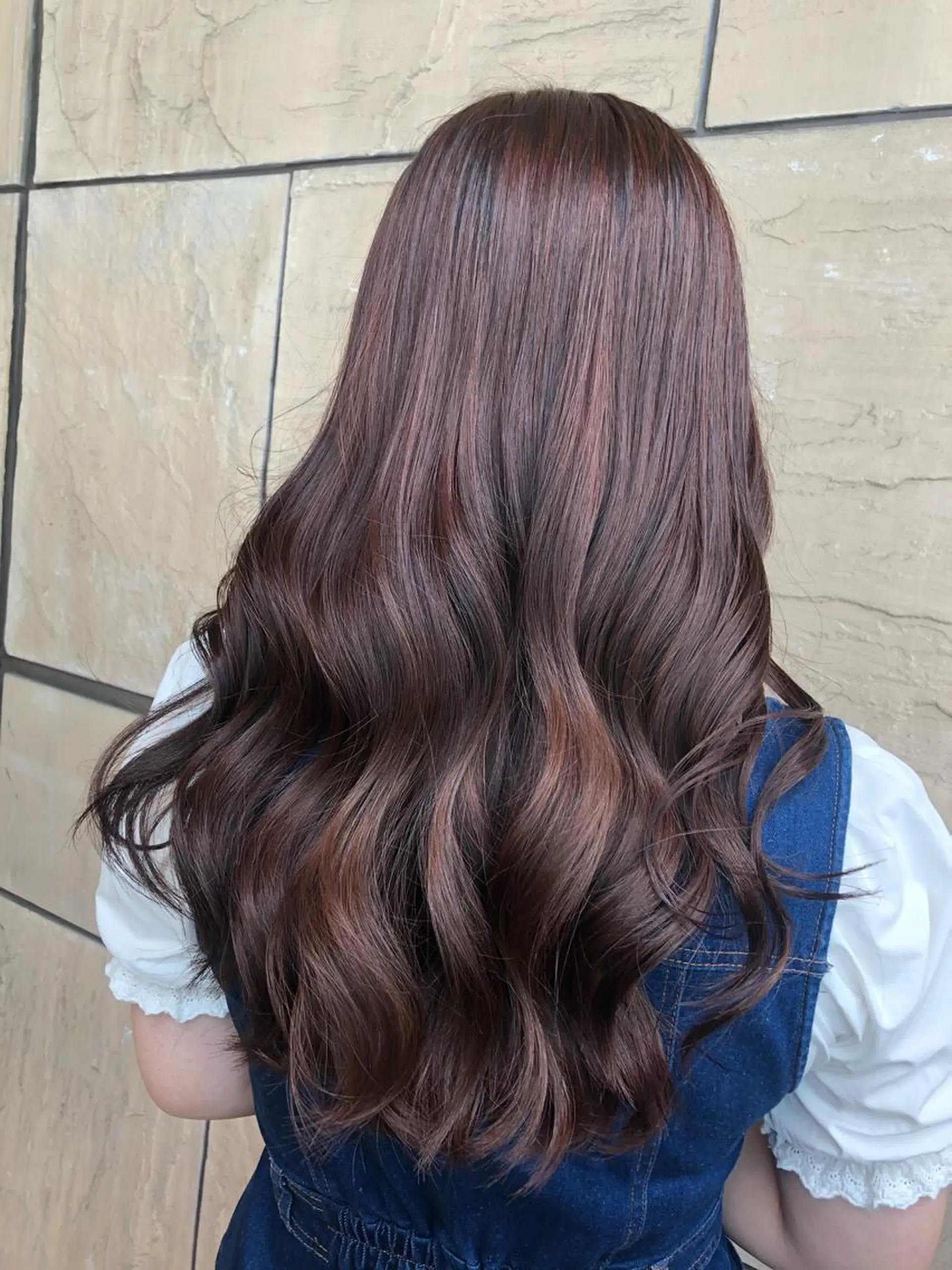 ロング 🦄艶カラー×韓国 NANA💎🐬のヘアスタイル