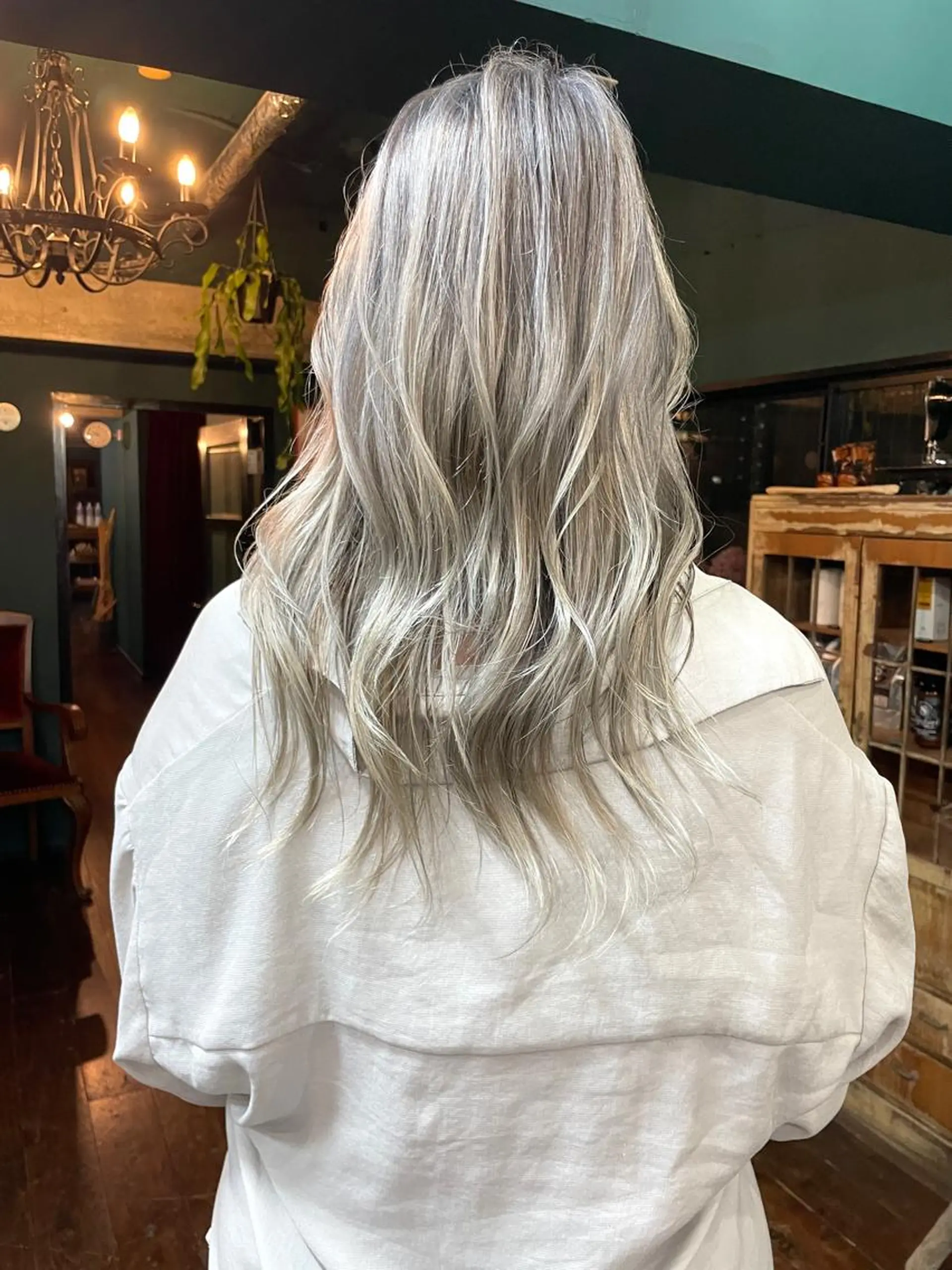 ロング カット ヘアカラー トリートメント vivre libre所属・vivre libreのヘアスタイル