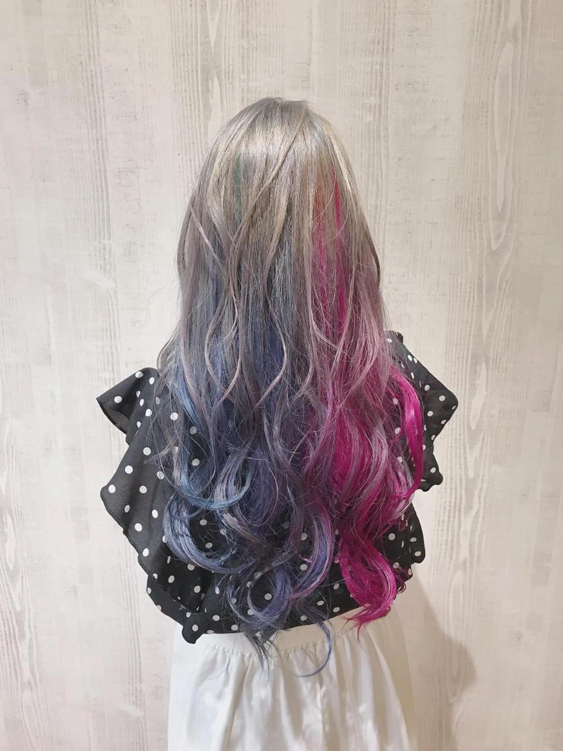 ロング カラー 斉藤 瞳のヘアスタイル