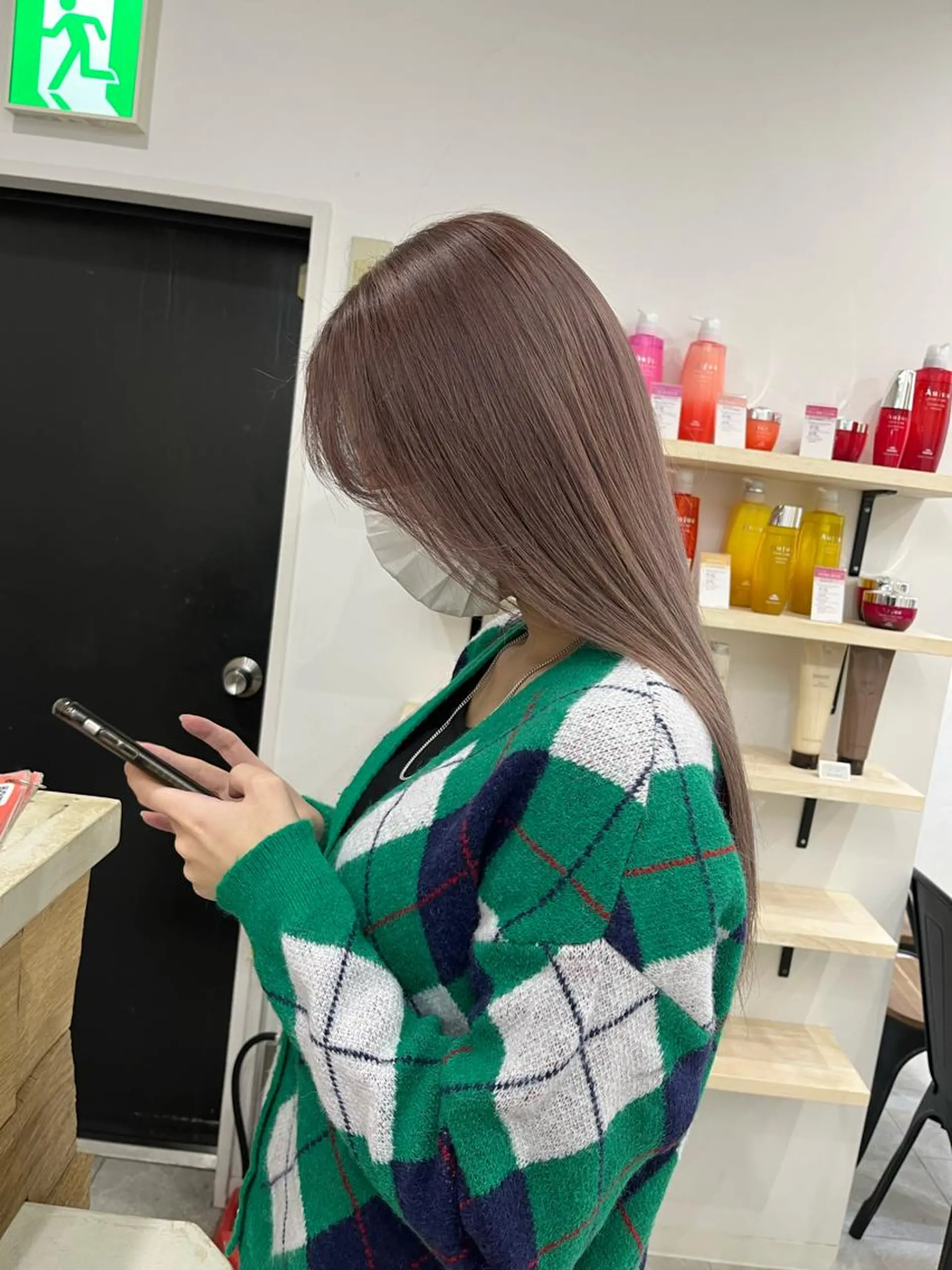 セミロング カラー ベージュカラー ブリーチ ラベンダーカラー ラベンダーベージュ カットモデル募集🐺 らいと💎のヘアスタイル