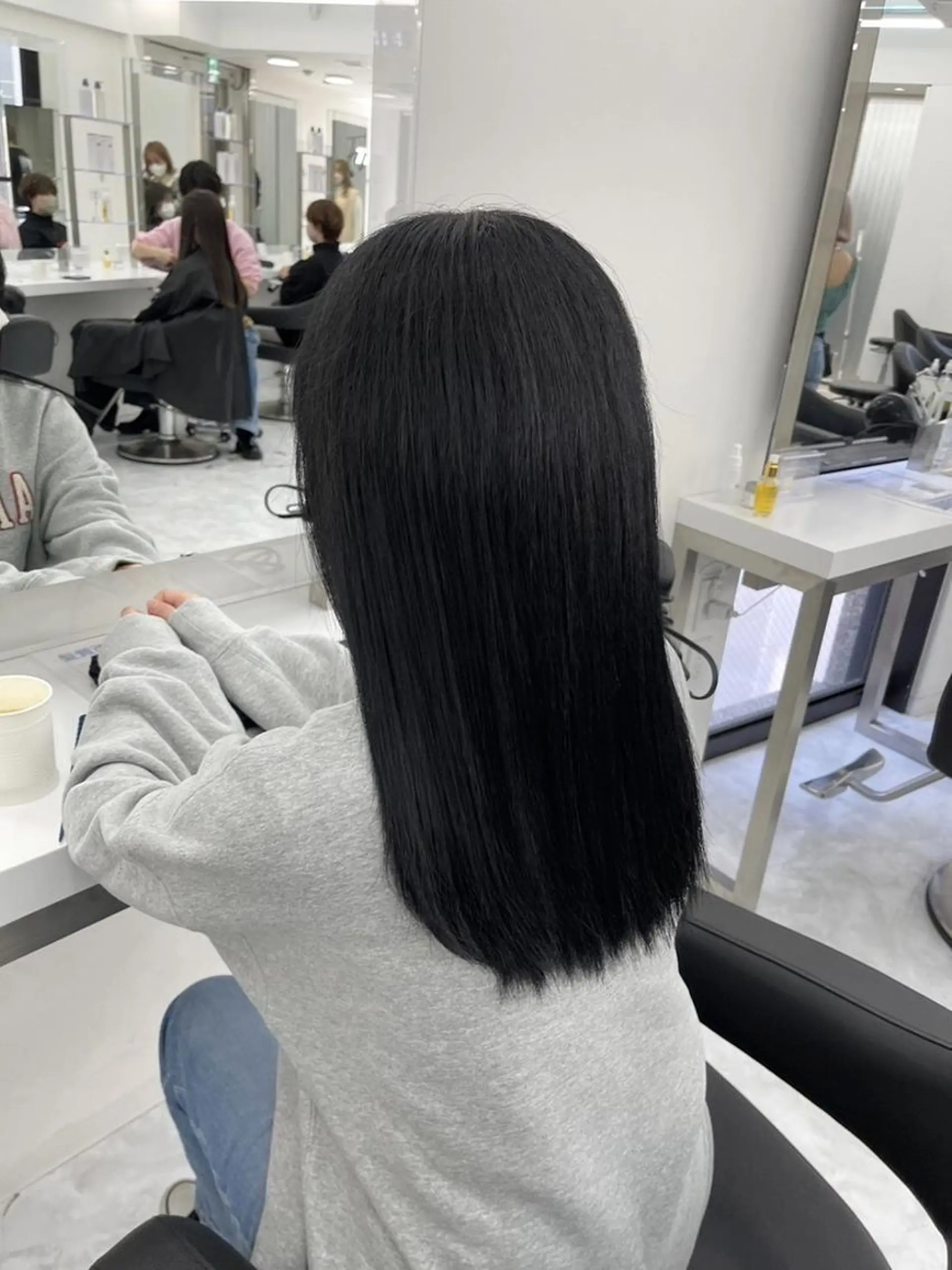 カラー 透明感くすみカラー 🩶カナタ🩶のヘアスタイル