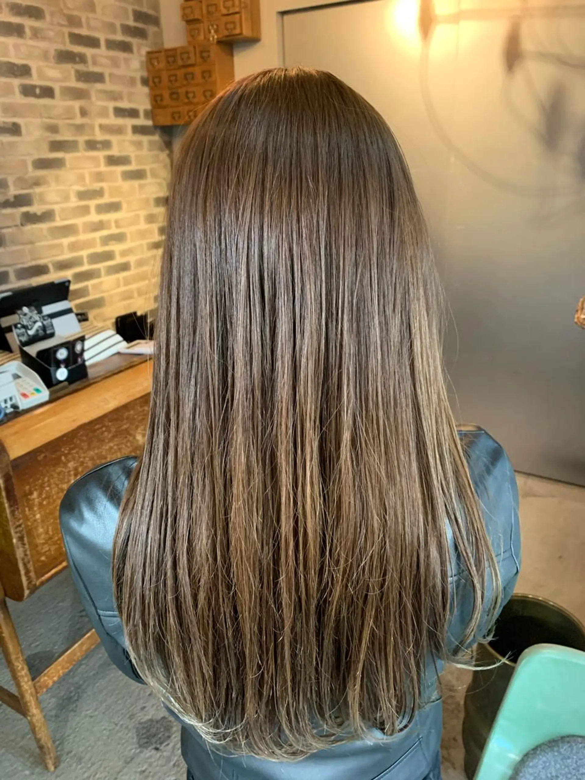 セミロング カラー ヘアアレンジ グレージュ ヘアカラー トリートメント 似合わせ×美髪改善✨ Yutoのヘアスタイル