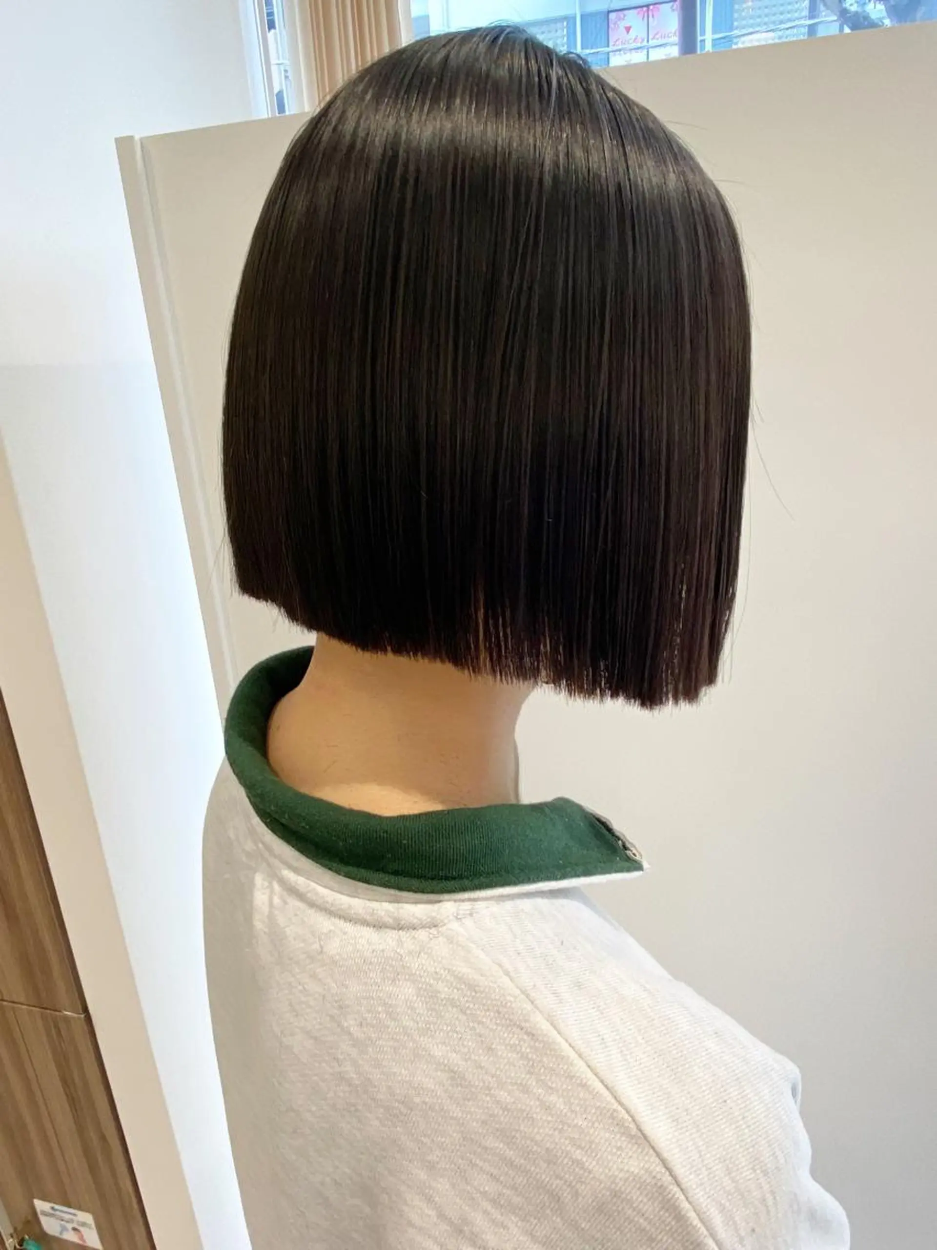 ショート カラー パーマ 切りっぱなしボブ ブリーチ ケアカラー ボブ 髪質改善 縮毛矯正 トリートメント 💎髪質改善💎 店長　伊藤大輝のヘアスタイル