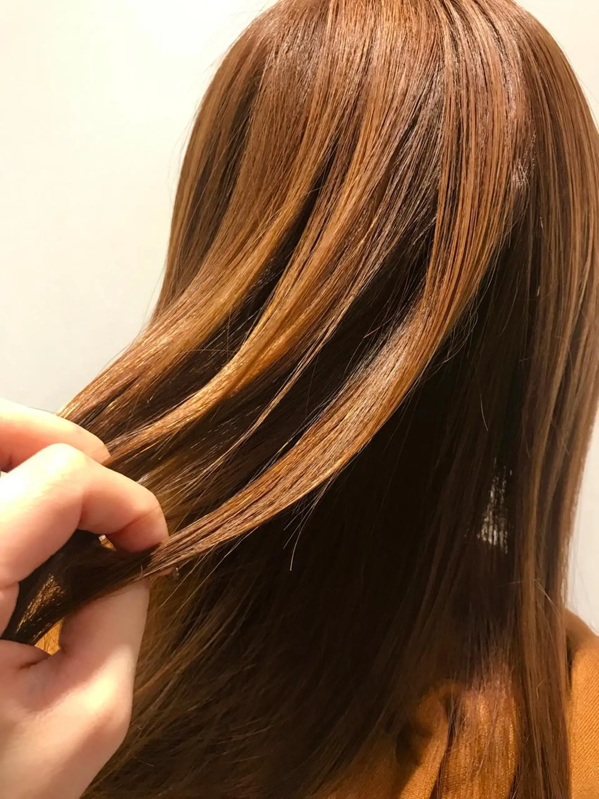 ロング カラー ブリーチ ブラウンカラー ブリーチなしカラー オレンジ オレンジブラウン カット ヘアカラー トリートメント やなせ かすみのヘアスタイル