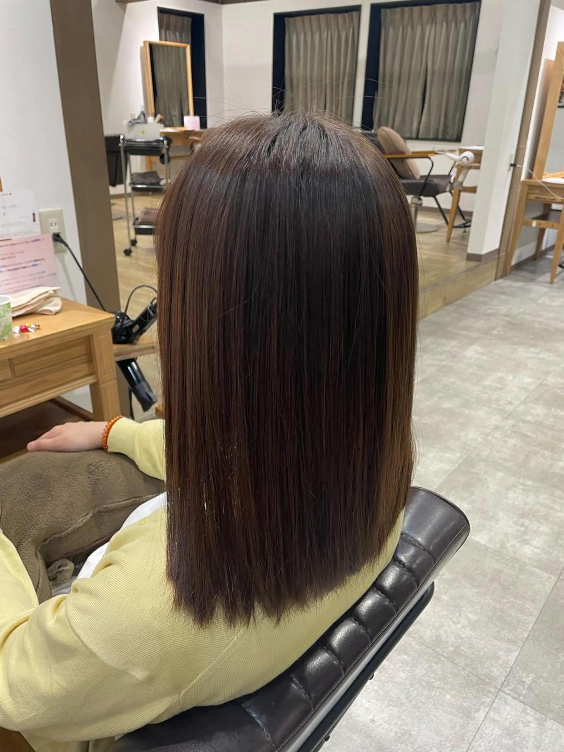 ミディアム 縮毛矯正 木村 真知子のヘアスタイル