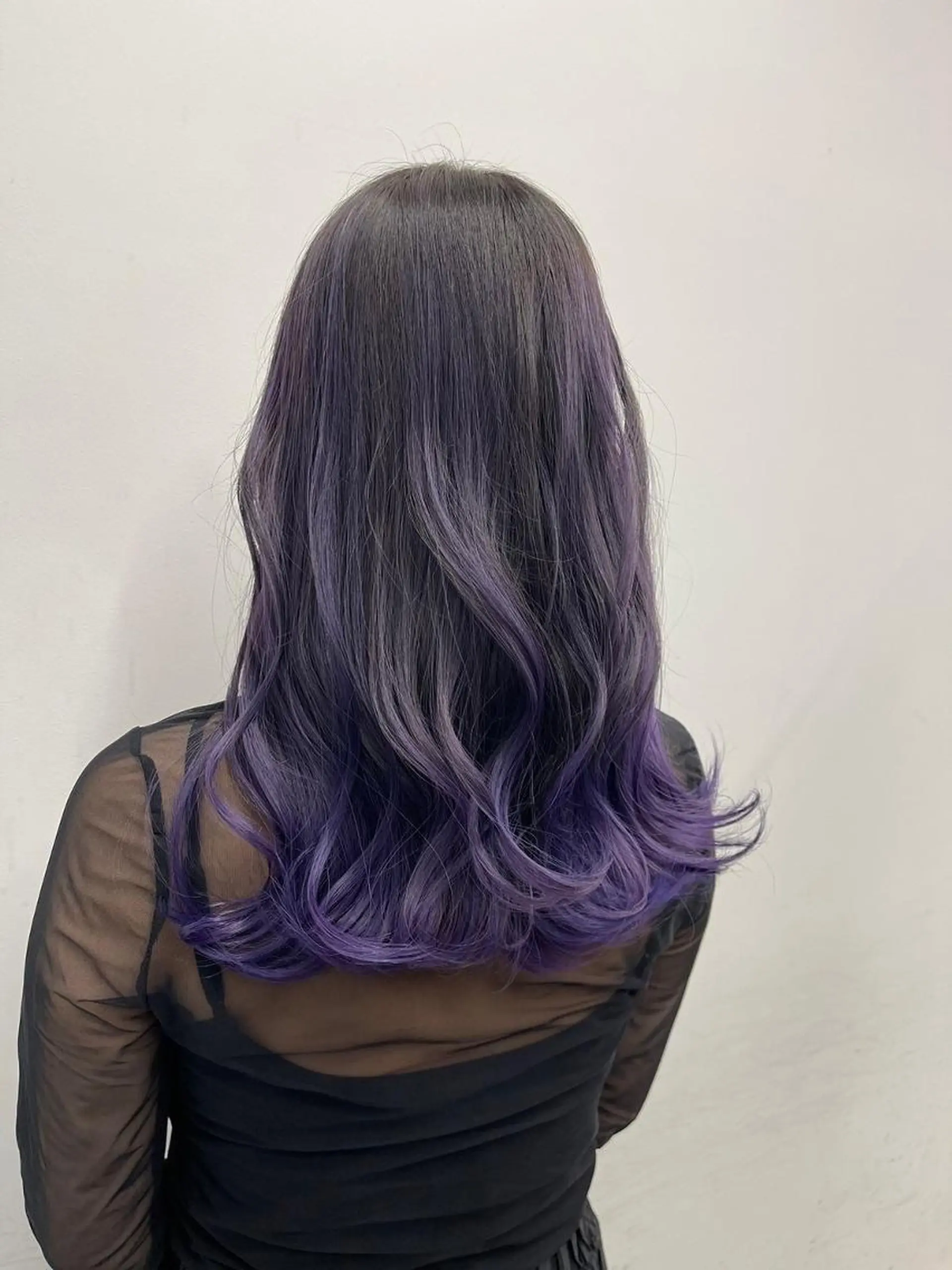 ロング くびれヘア ハイライト ウルフカット ヘアカラー トリートメント 【公式】amble luxe 中野のヘアスタイル