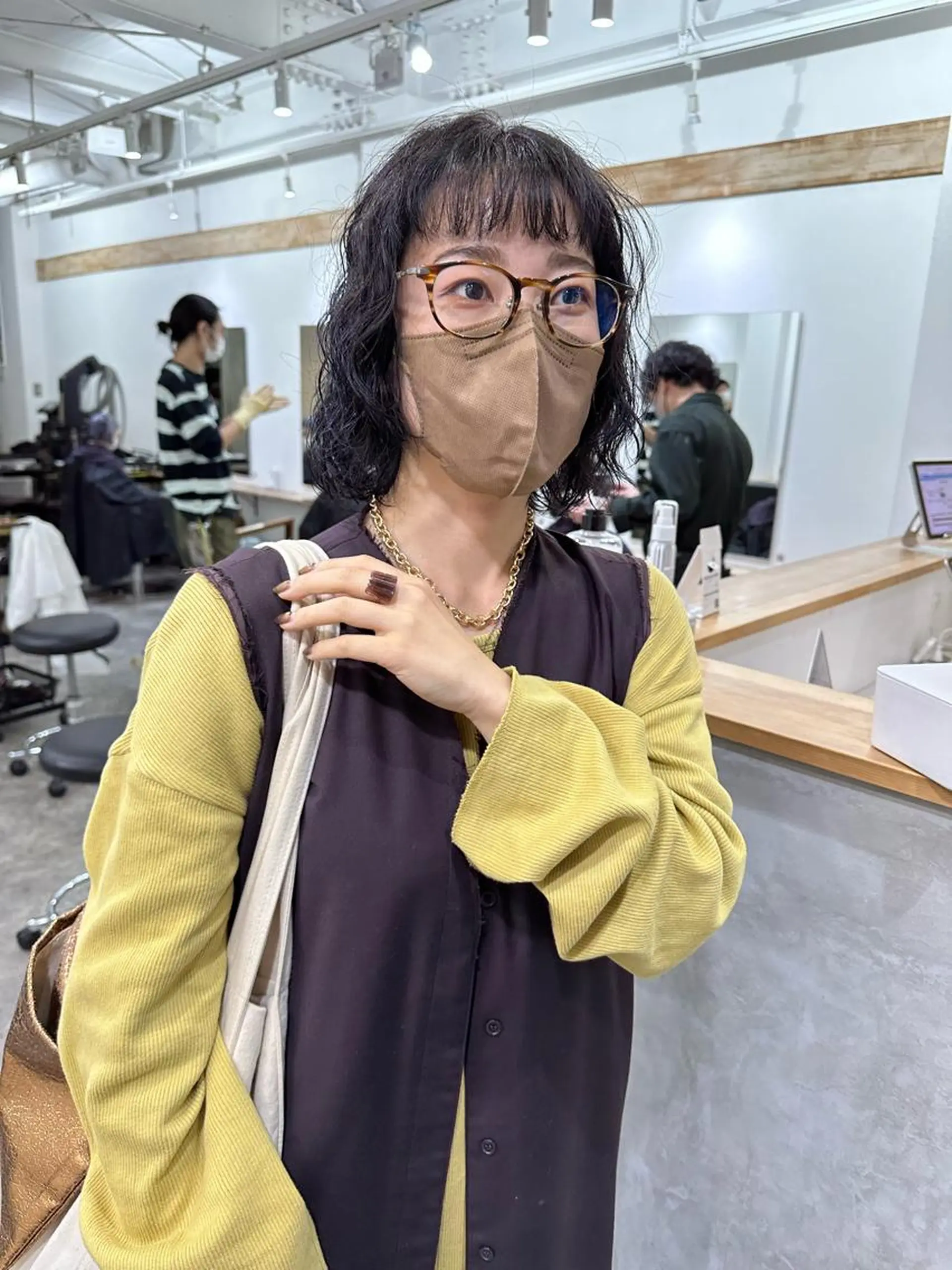 ショート カラー パーマ 黒髪 ブルーカラー ブルーブラック カット ヘアカラー パーマ トリートメント パーマ/透明感カラー /ボブ/吉田一生のヘアスタイル