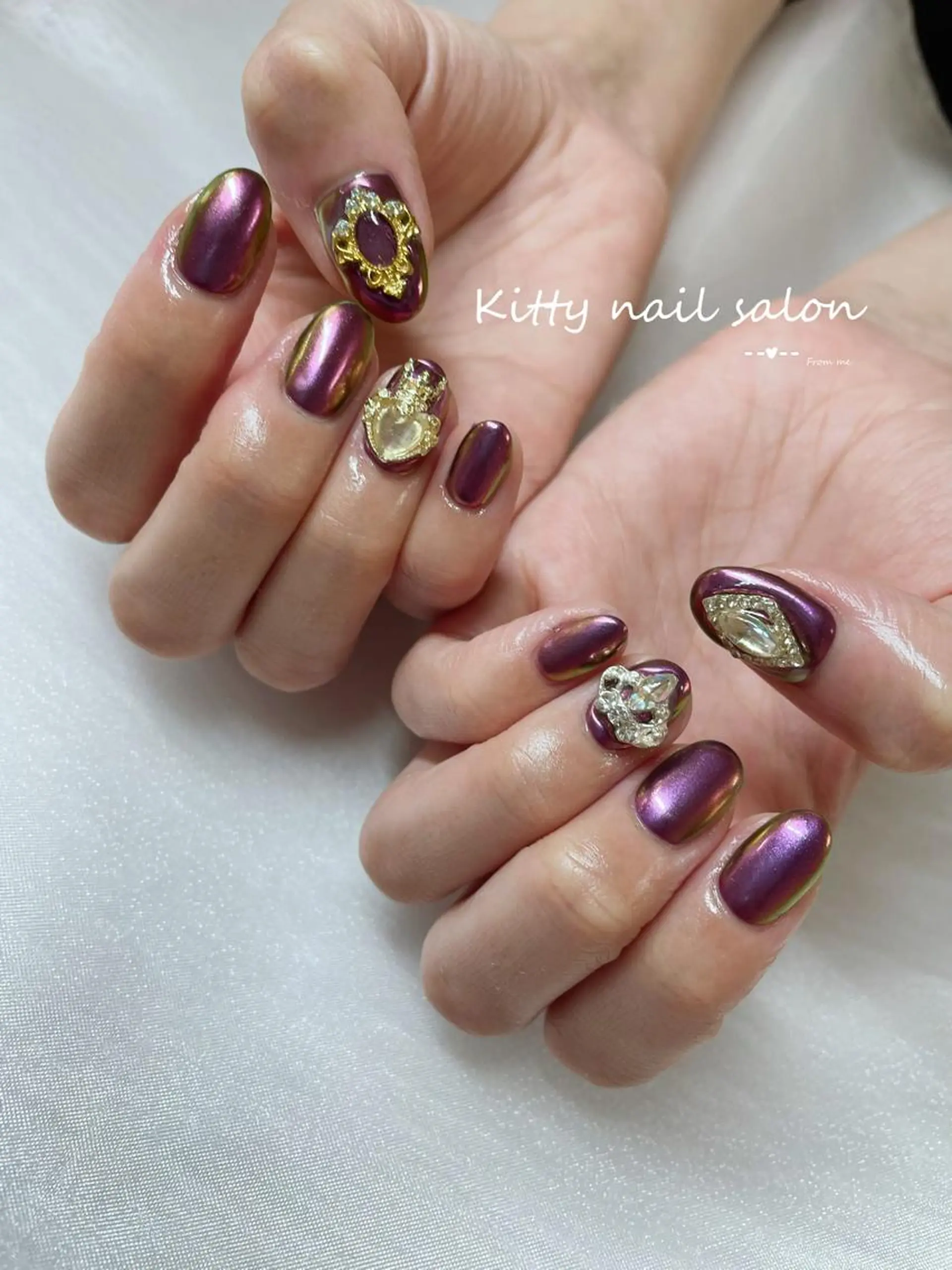 ネイル ストーンネイル kitty nail salonのネイルデザイン