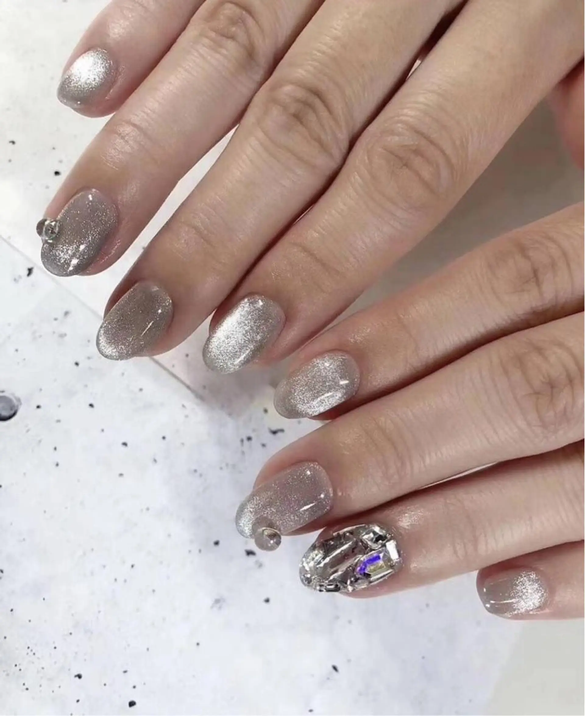 ネイル マグネットネイル Kaka Nailsのネイルデザイン