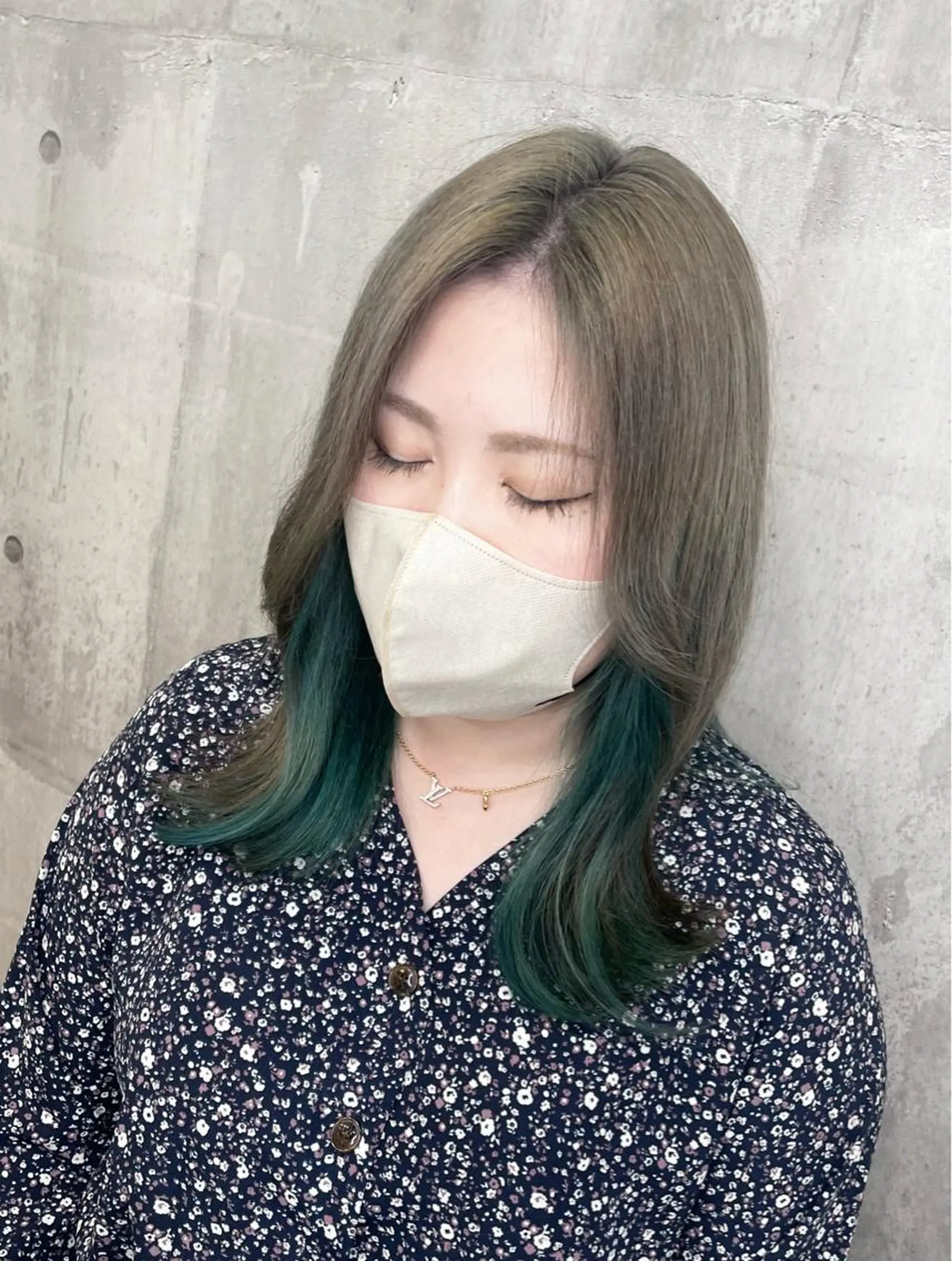 カラー エメラルドグリーン グレージュ ミルクティーグレージュ ヘアカラー _WHITE浜松店 もえかのヘアスタイル