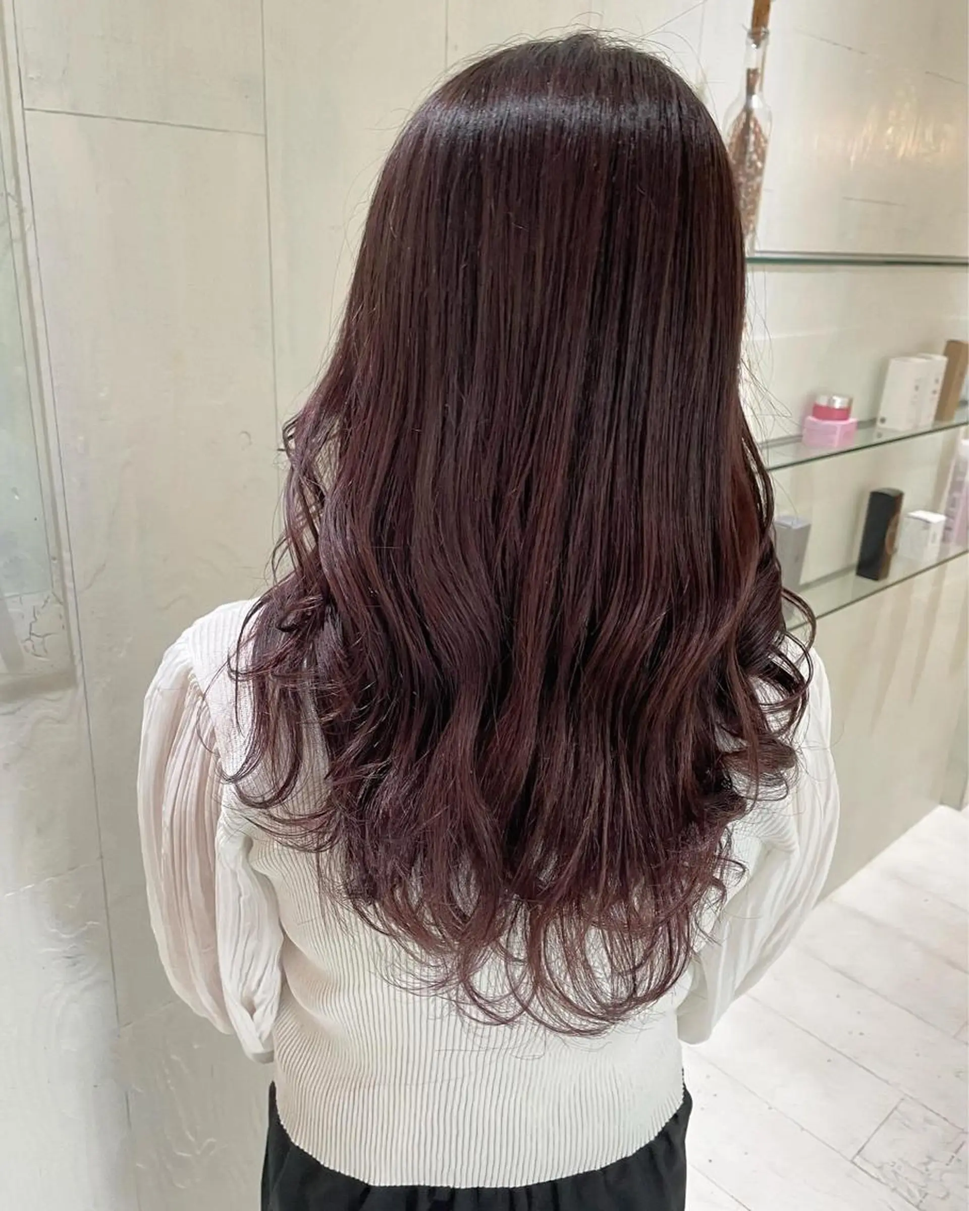 ロング カラー アッシュ バイオレットカラー 外国人風カラー レイヤーカット ヘアカラー トリートメント 河合秀明/ハイライト /インナーカラーのヘアスタイル