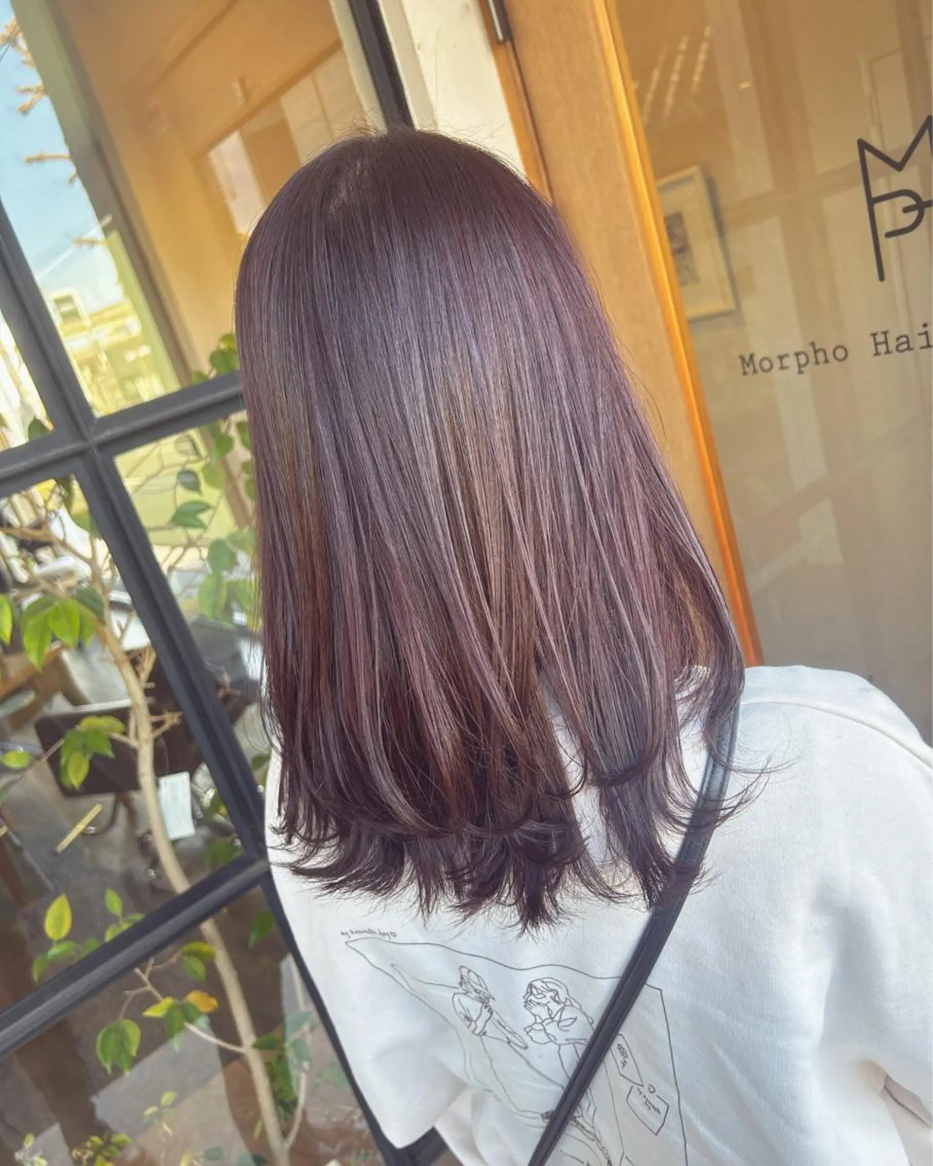 ロング カラー ブリーチ ブラウンカラー カシス ブリーチなしカラー レイヤーカット Morpho Hair Product所属・井上 花音のヘアスタイル