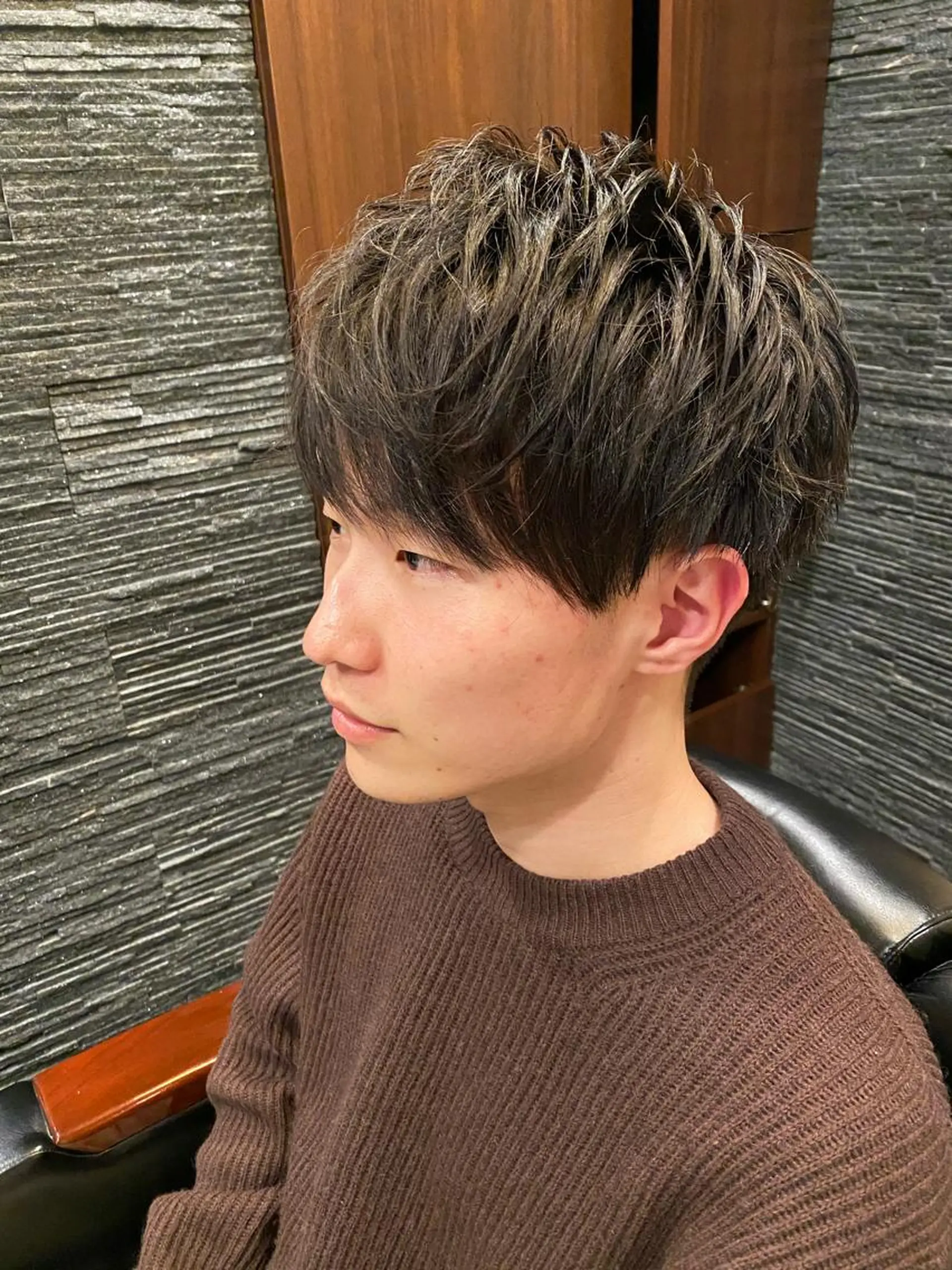 ミディアム メンズ ヒロ銀座ヘアーサロン BARBER SHOP川崎店所属・岡本 宗士のヘアスタイル