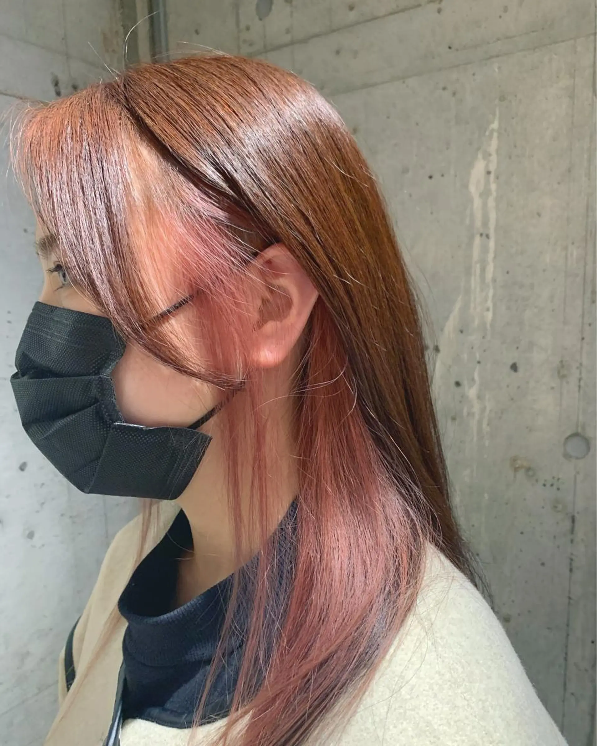 セミロング カラー デザインカラー ヤマグチ リョウのヘアスタイル