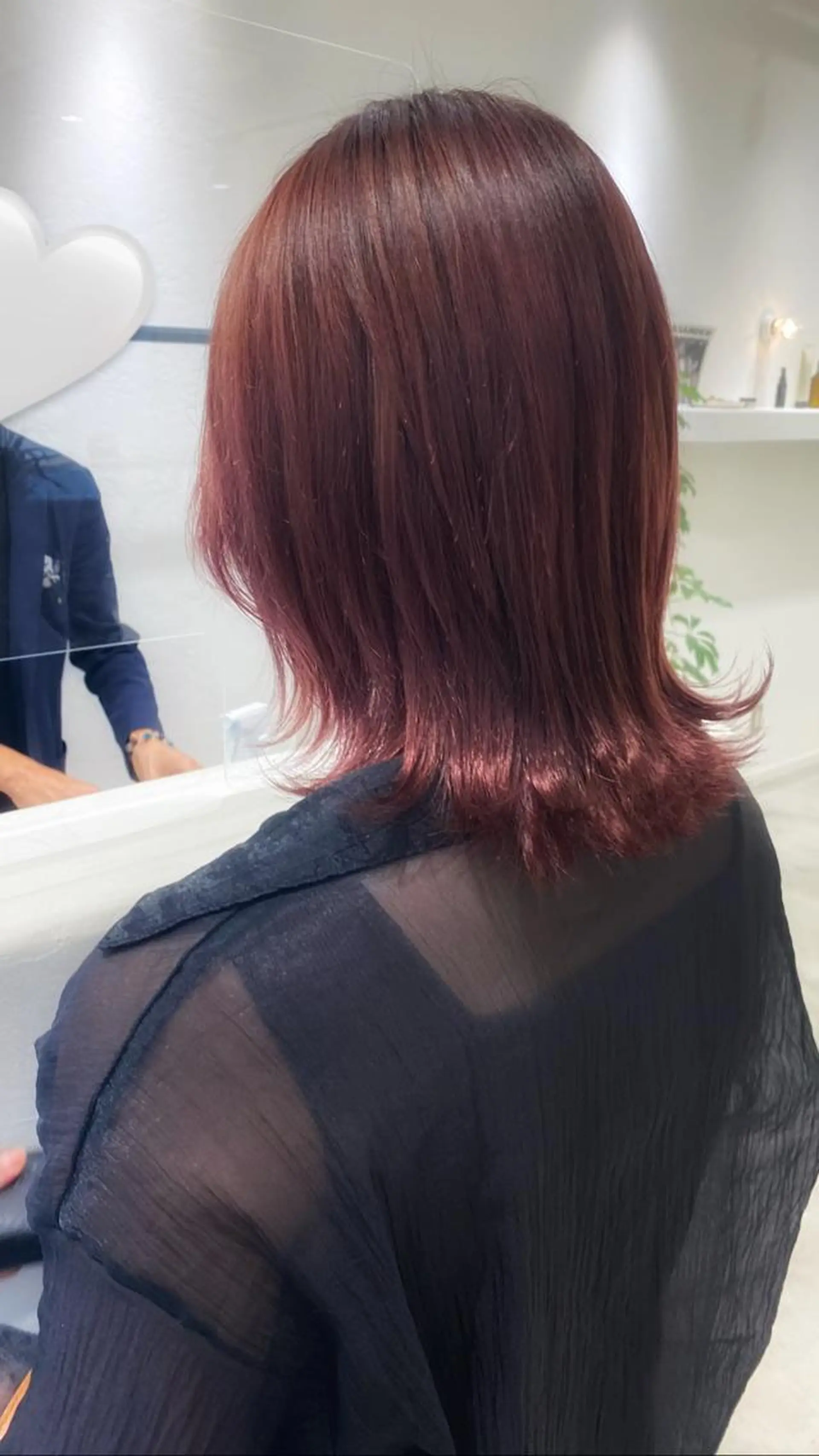 ミディアム ヘアカラー トリートメント 艶カラー/韓国風ヘア 💎shioneのヘアスタイル