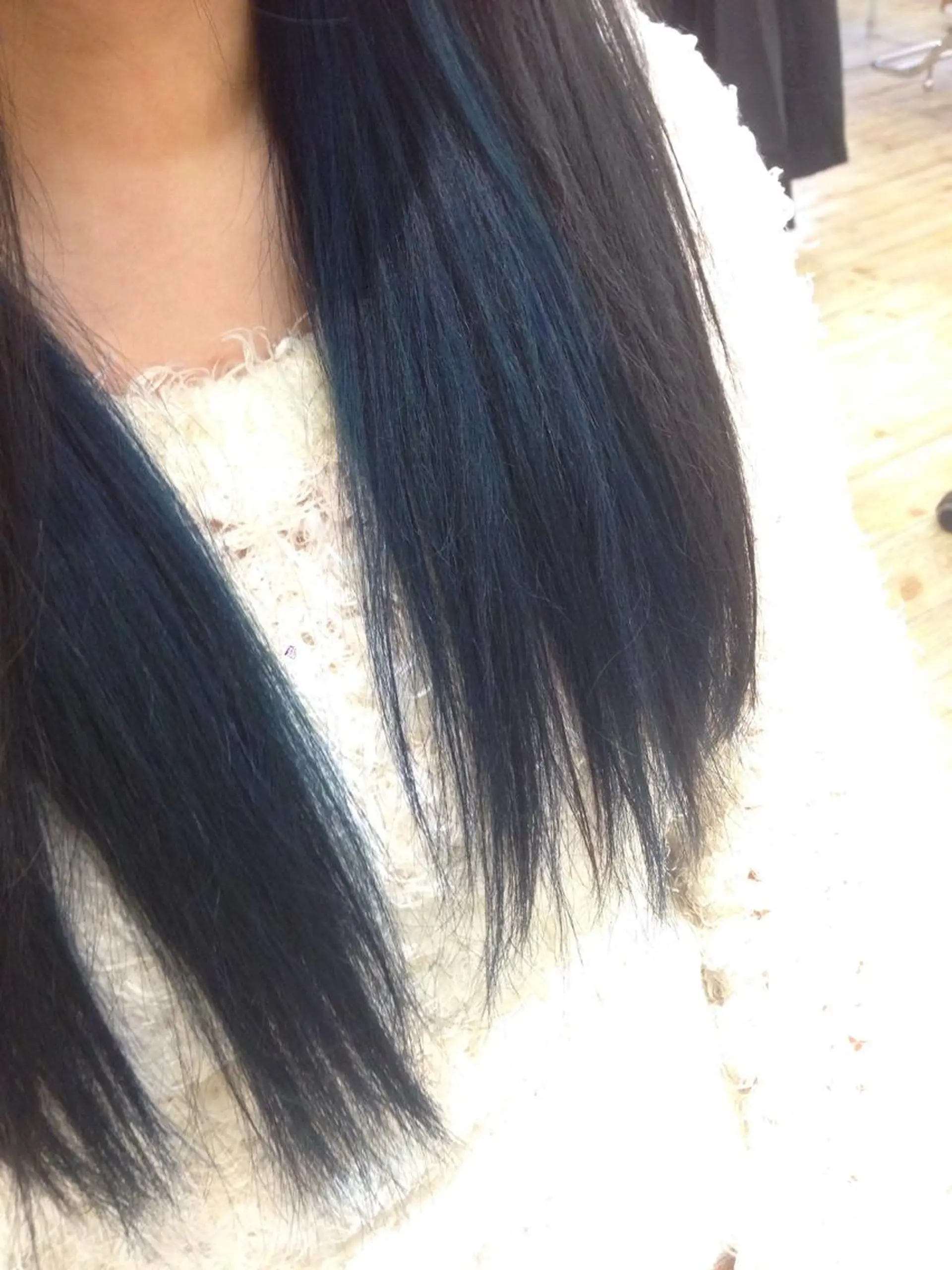 ロング カラー 黒髪 ブルーカラー ブルーブラック インナーカラー 小倉 聖也のヘアスタイル