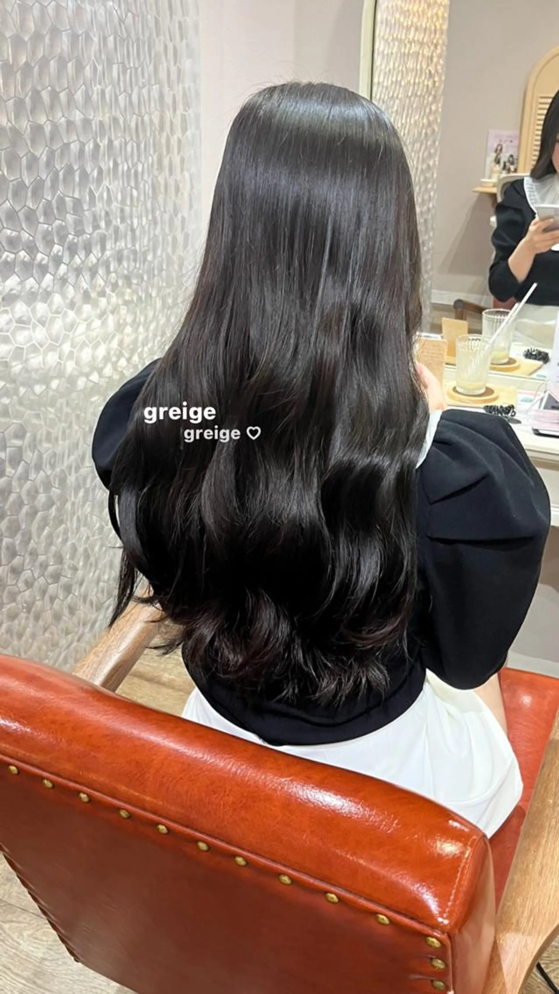 ロング カラー ネイル 𝗺𝗶𝗸𝘂♡ 似合わせ🎀のヘアスタイル