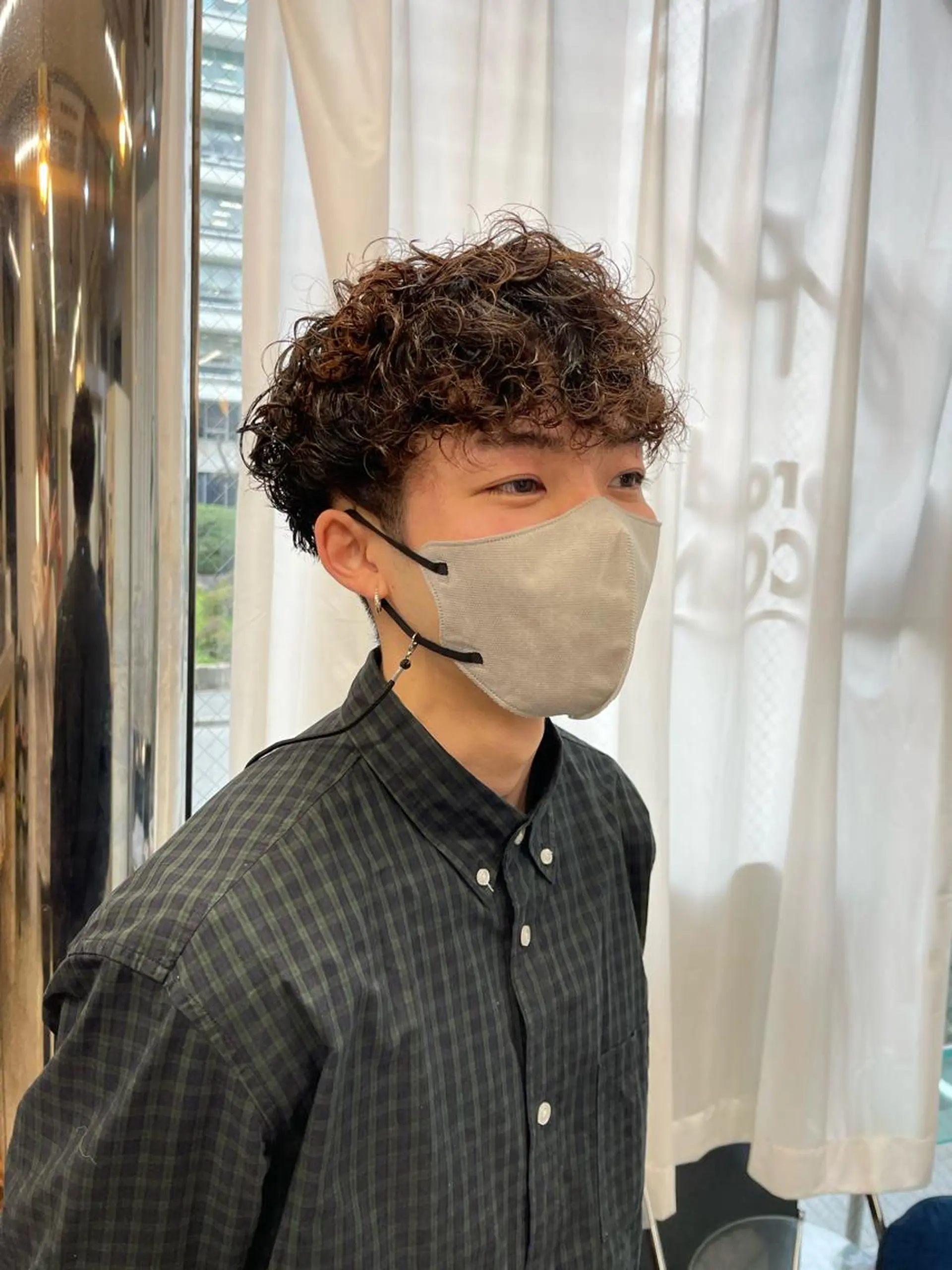 ショート パーマ メンズ メンズパーマ プードルパーマ プードルパーマ カット パーマ Peyp所属・早瀬 裕之のヘアスタイル