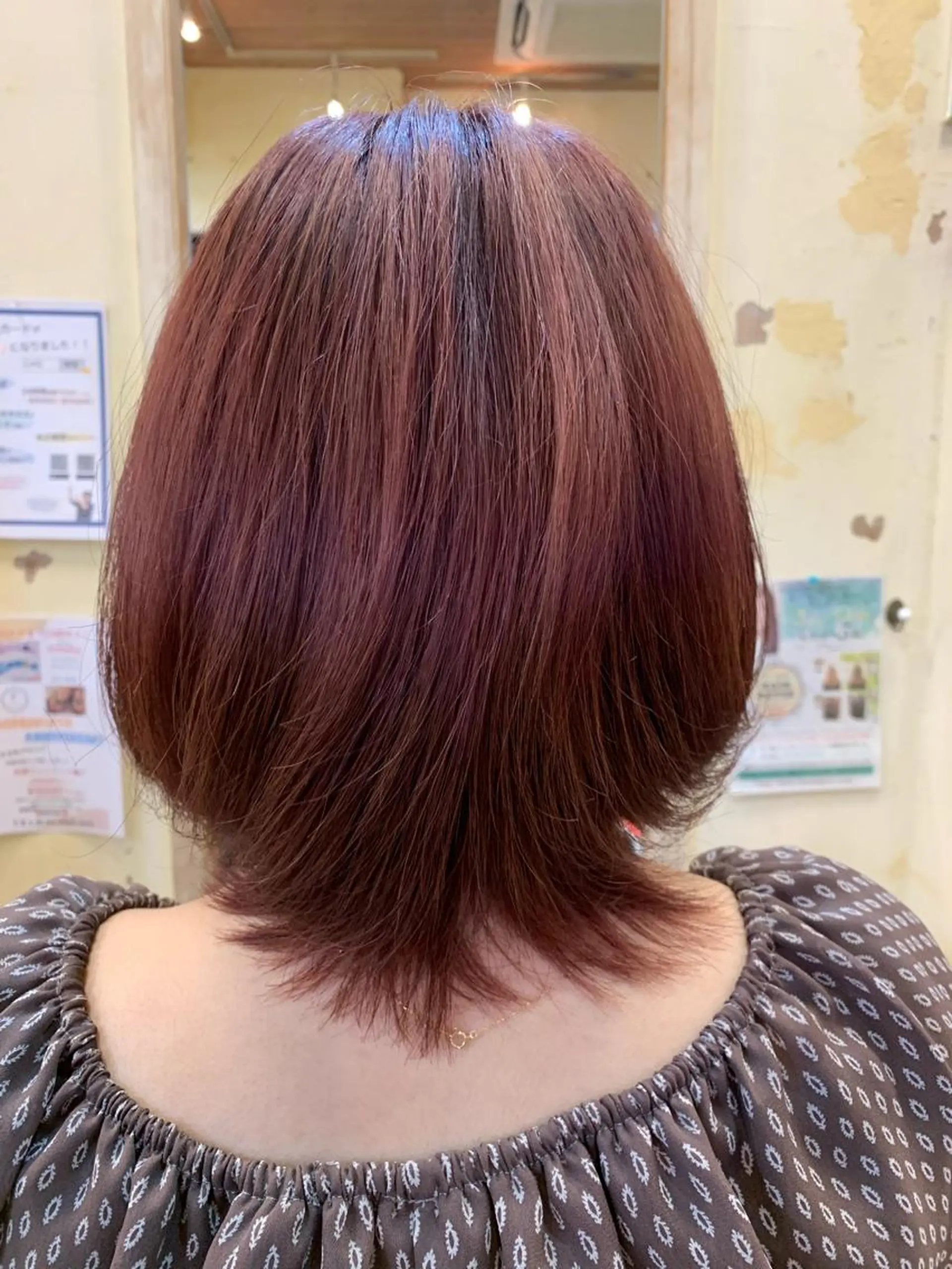 ショート カラー ブリーチ レッドカラー FACE DECO AVEDA所属・河端 春綺のヘアスタイル