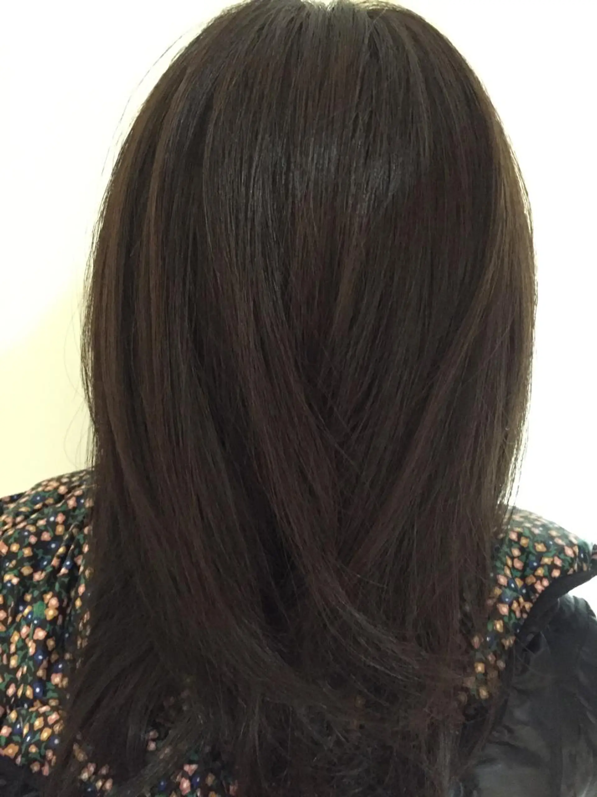 セミロング eyelush color world庄内駅前所属・シールエクステ／豊中 吉田孝司のヘアスタイル