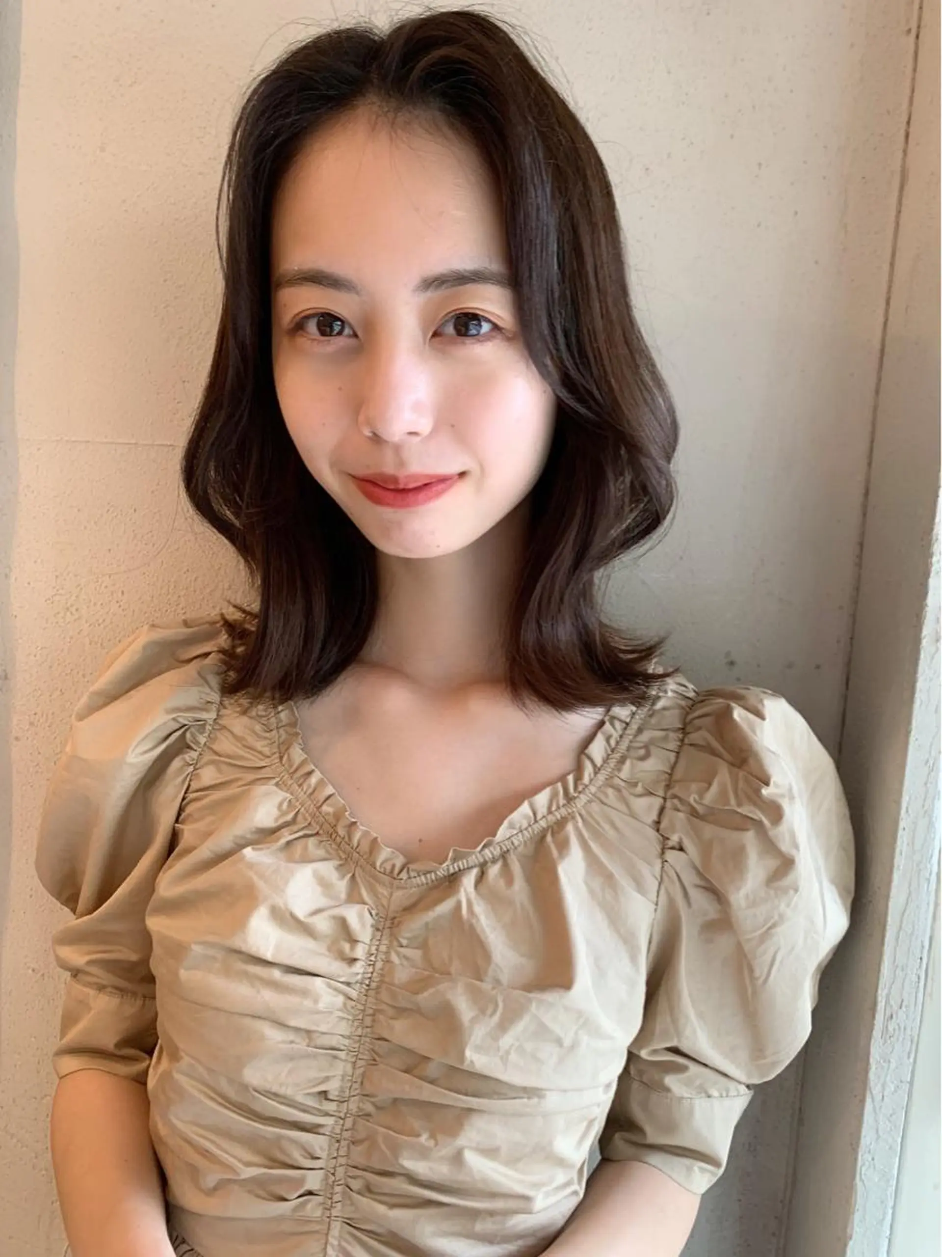 ミディアム カラー ヘアカラー トリートメント ヘッドスパ ヘアセット 透明感/オリーブ/ グレージュ/YUKAのヘアスタイル