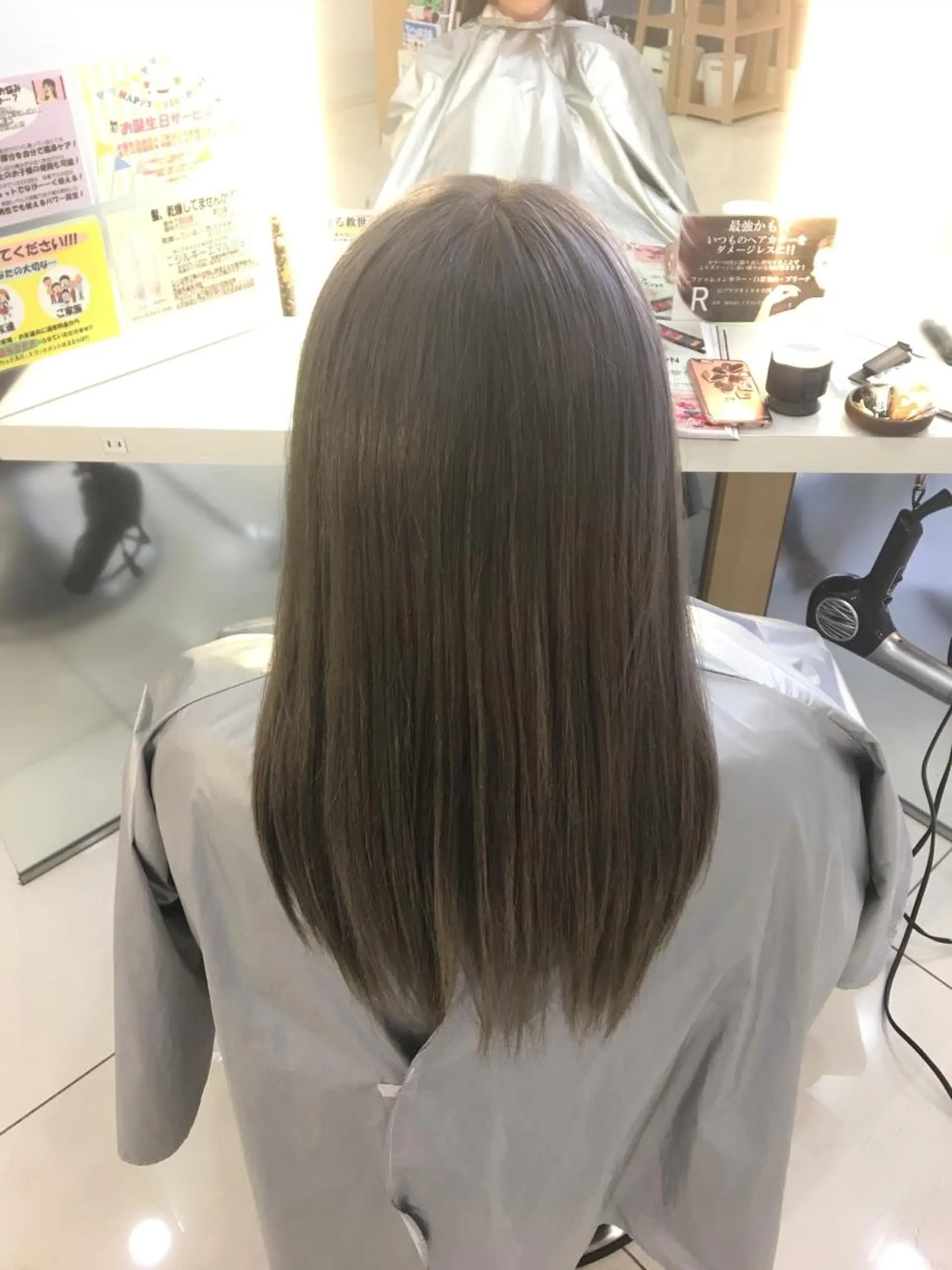 ロング ヘアケア・頭皮ケア デザインカラー/中田のヘアスタイル