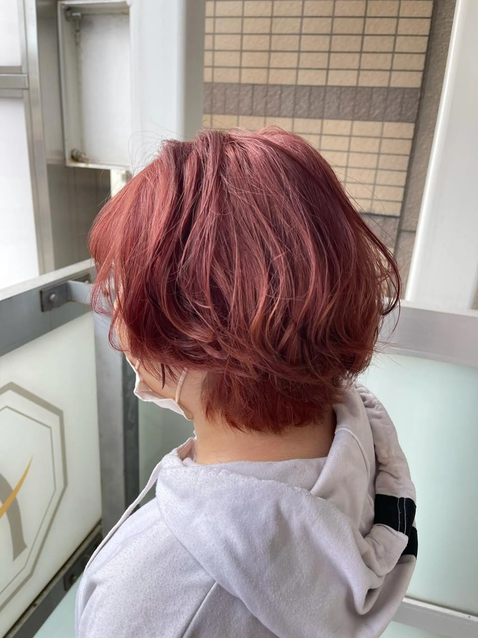 ショート カラー カット ヘアカラー オーストヘアー ミコ所属・岩谷/ブリーチ 🫧透明感カラーのヘアスタイル