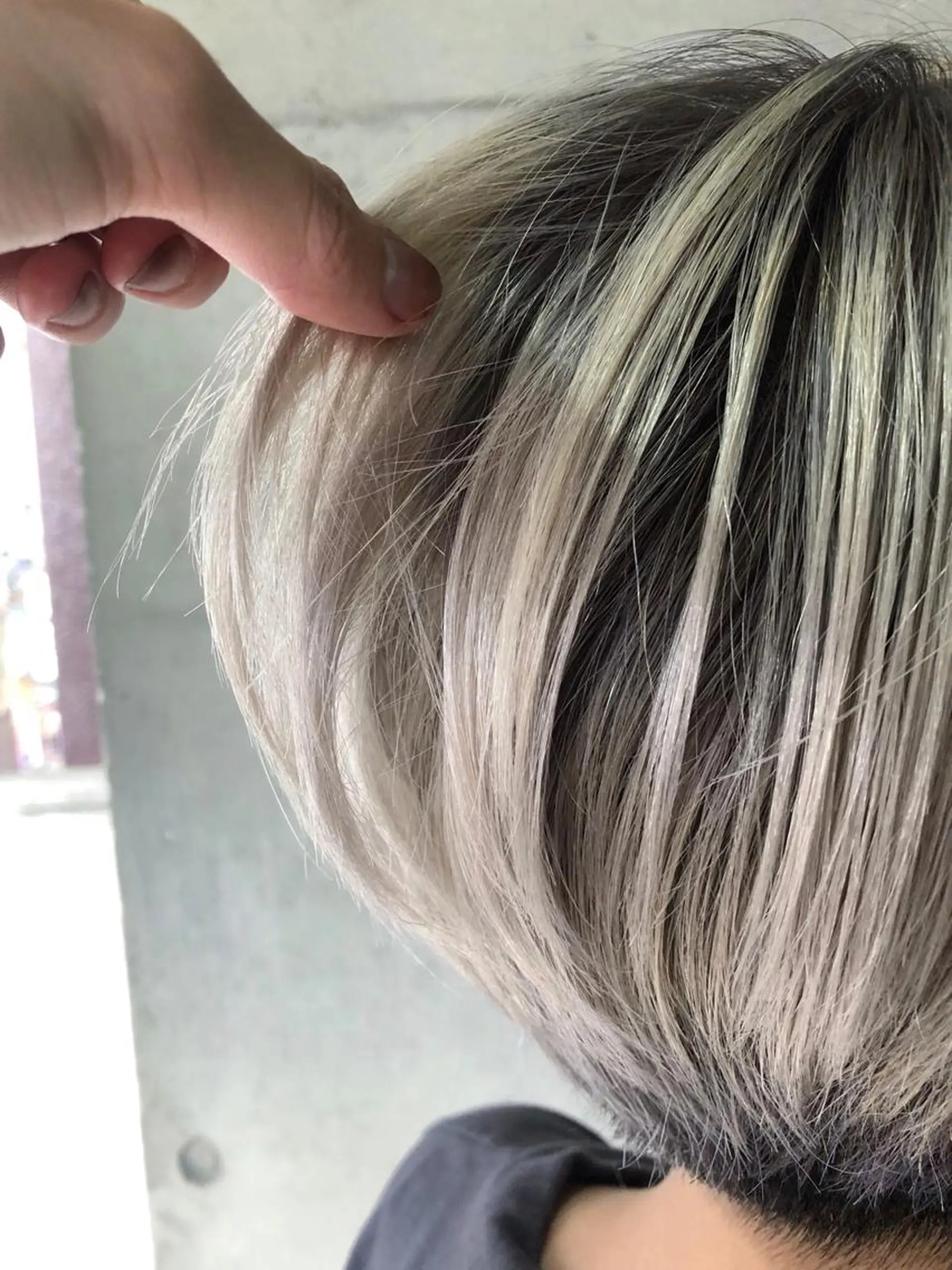 ショート カラー ブリーチ ヘアカラー トリートメント 是枝 さくらのヘアスタイル