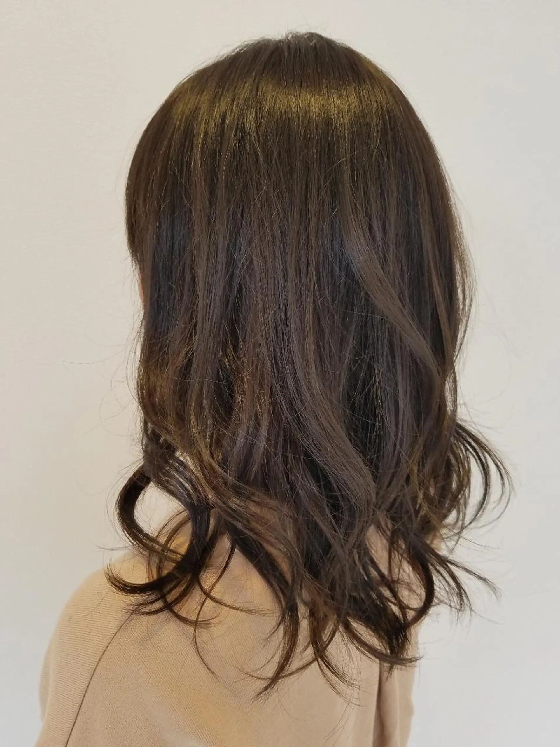 セミロング カラー ダークグレー ダークグレージュ グレージュ 髪質改善/ハイライト 小林秀樹のヘアスタイル