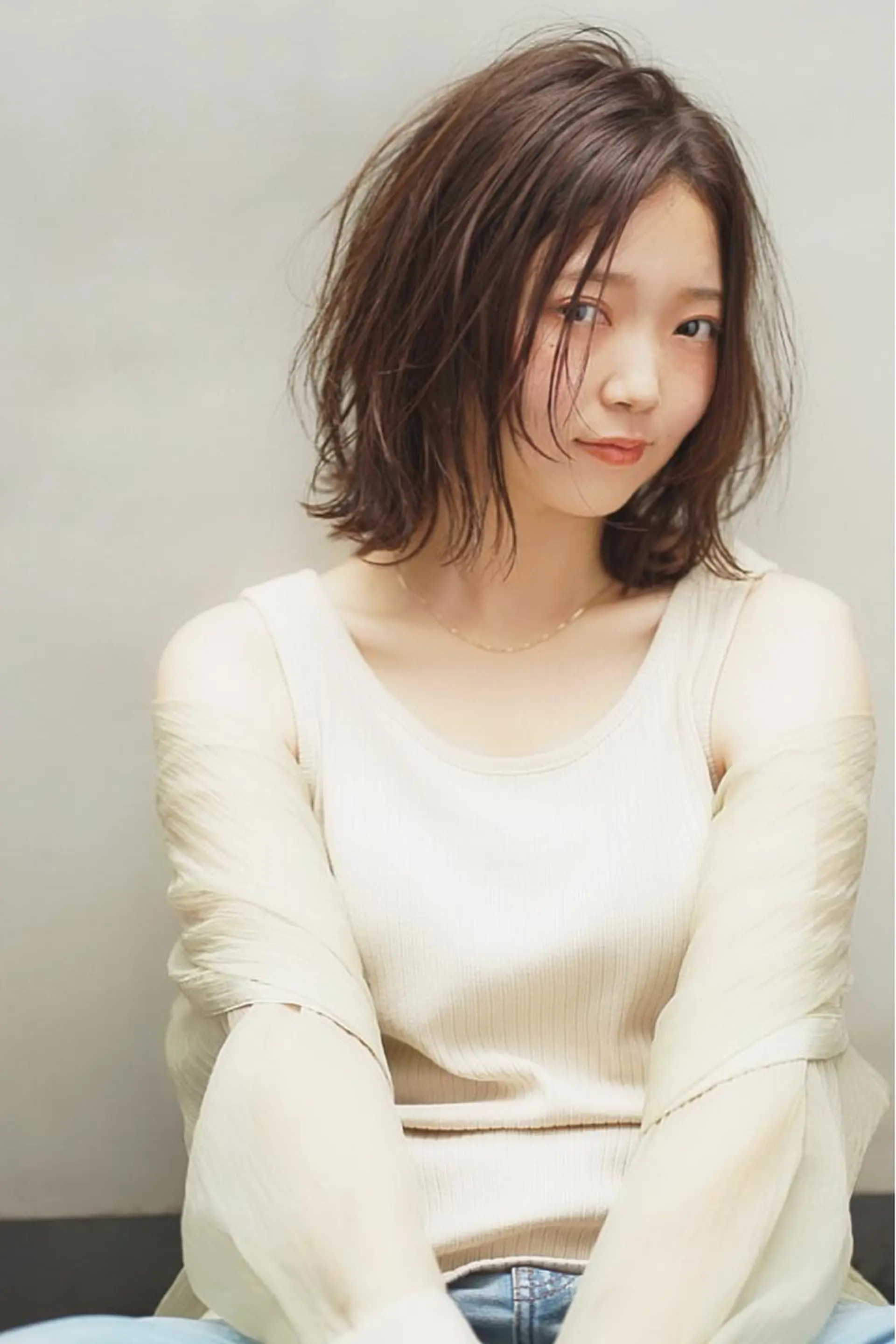 ミディアム 萩原 仁のヘアスタイル