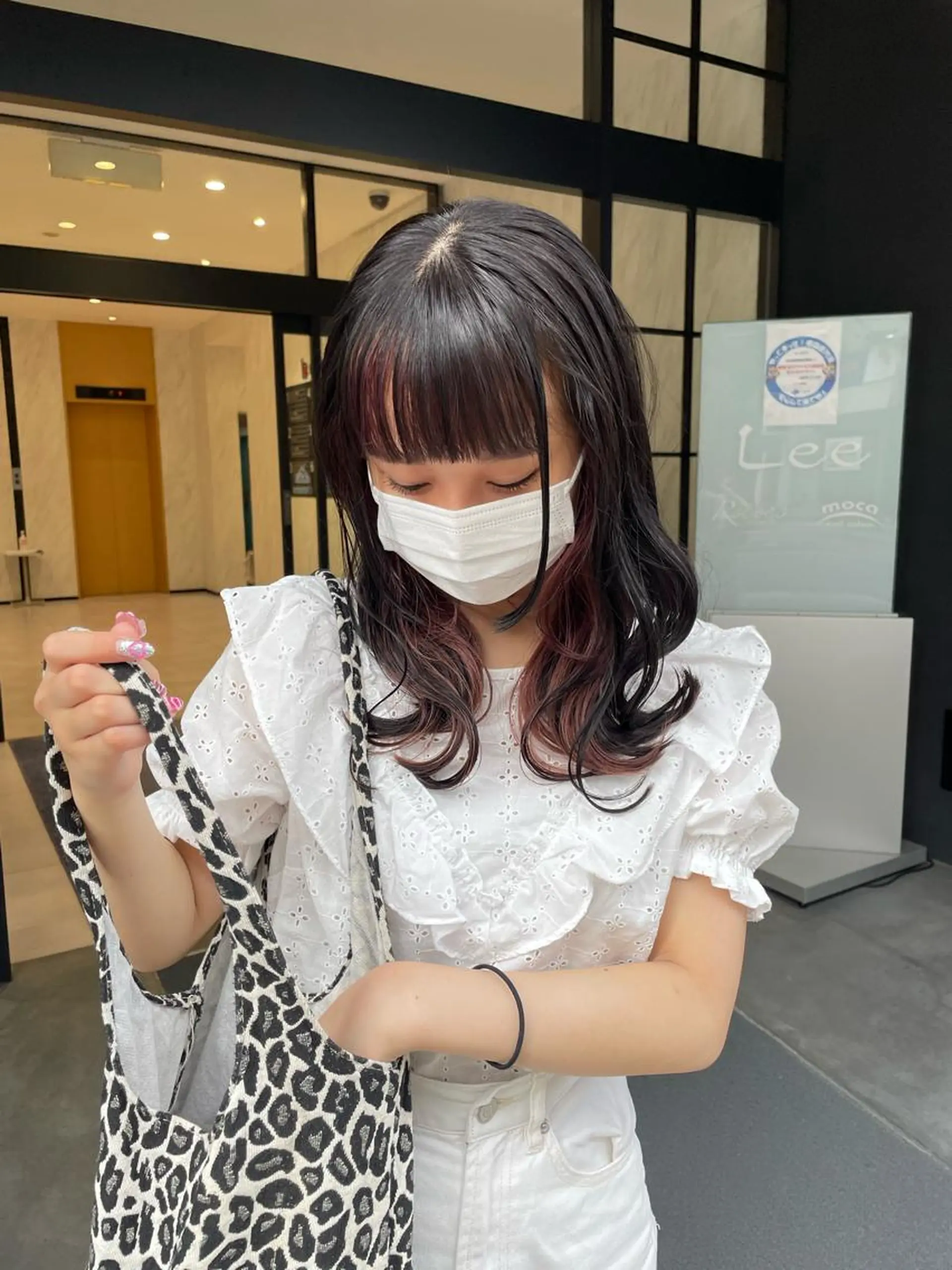 セミロング カラー yohaku misakiのヘアスタイル