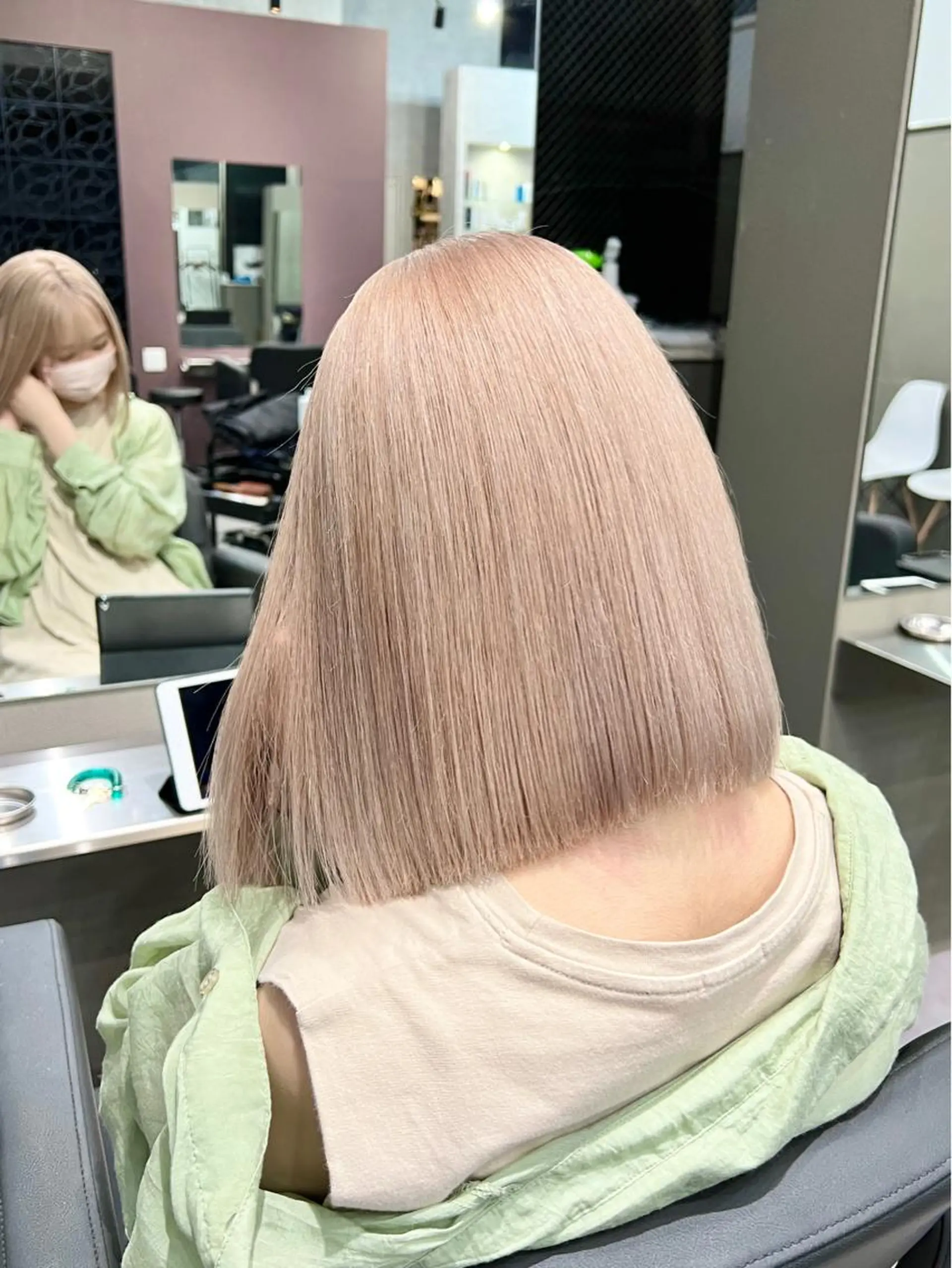 ミディアム カラー ベージュカラー ホワイトベージュ Via officialのヘアスタイル