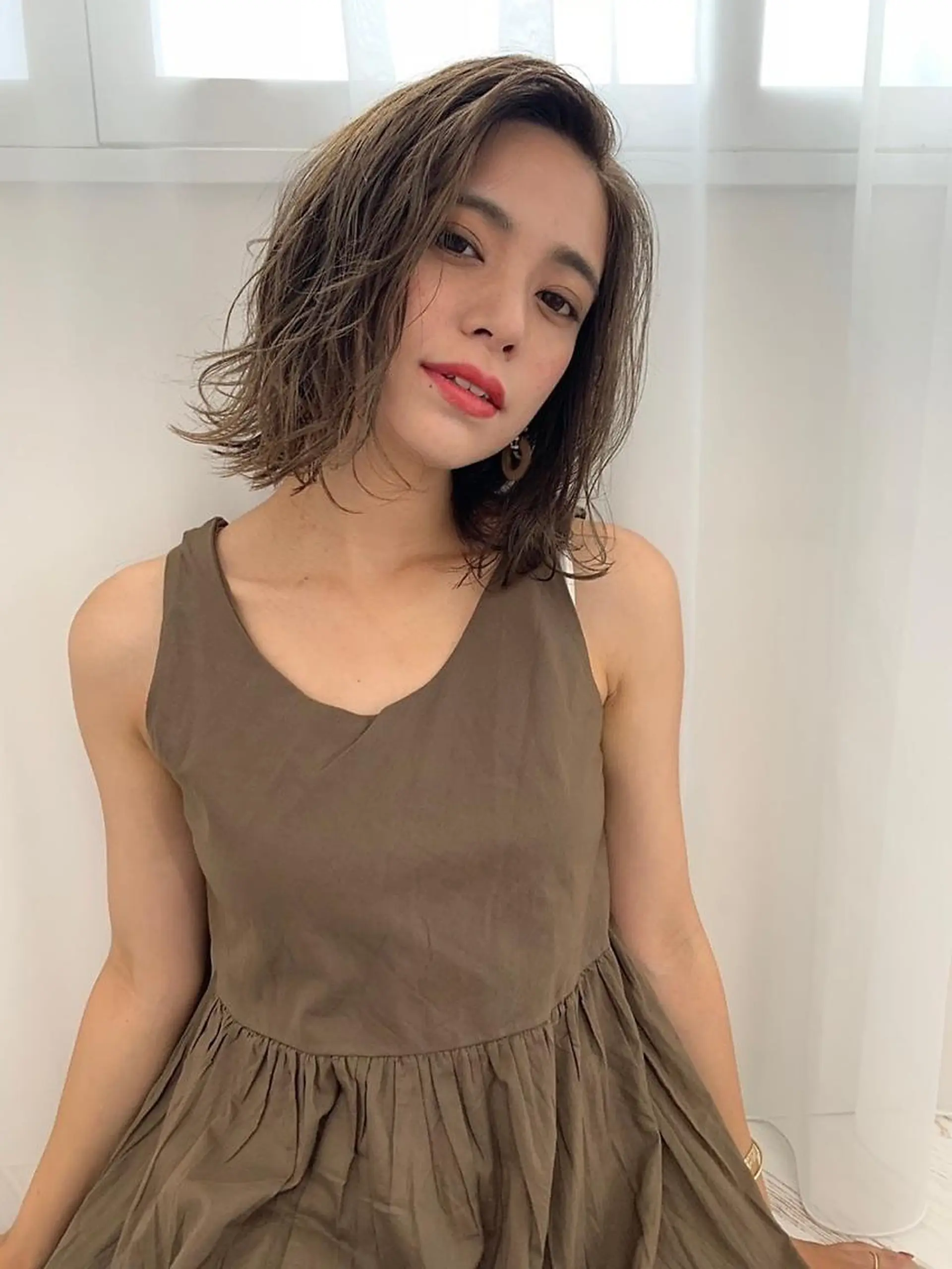 カラー ioe 岡本のヘアスタイル