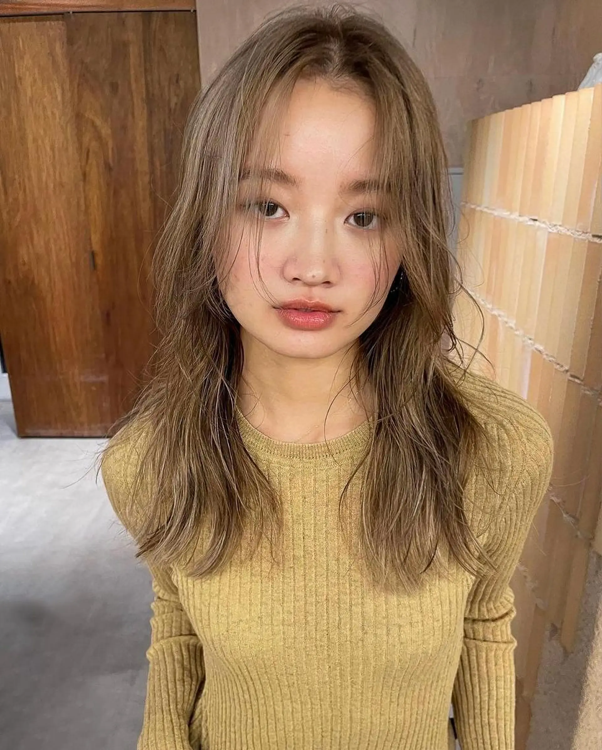 ミディアム カラー ショートボブ ミディアムパーマ アディクシーカラー ベージュカラー 黒髪 ヘアカラー CEINE PATHのヘアスタイル