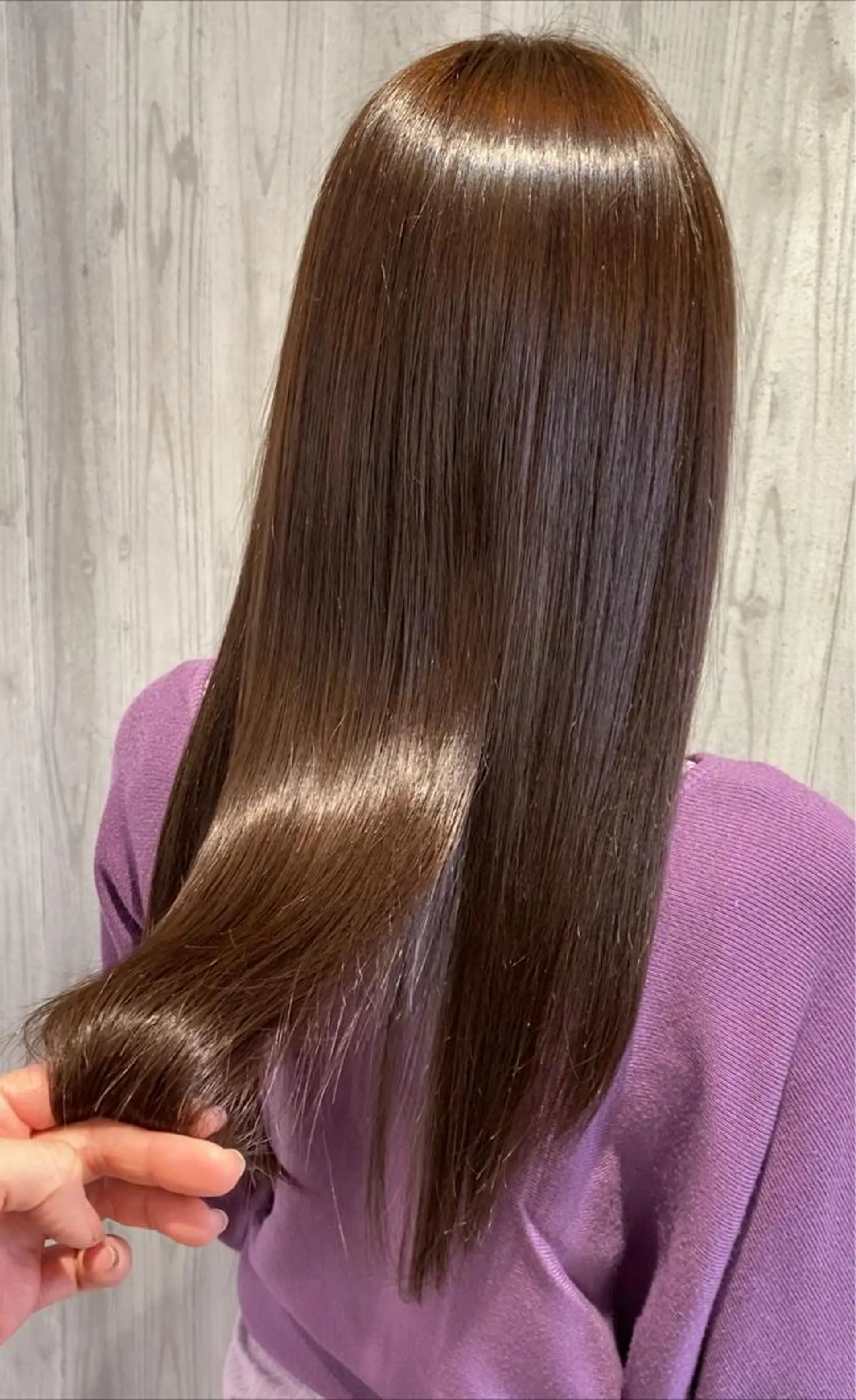 ロング カラー ブラウンカラー ナチュラルブラウン ロング カット トリートメント Renatus店長 金子裕美のヘアスタイル