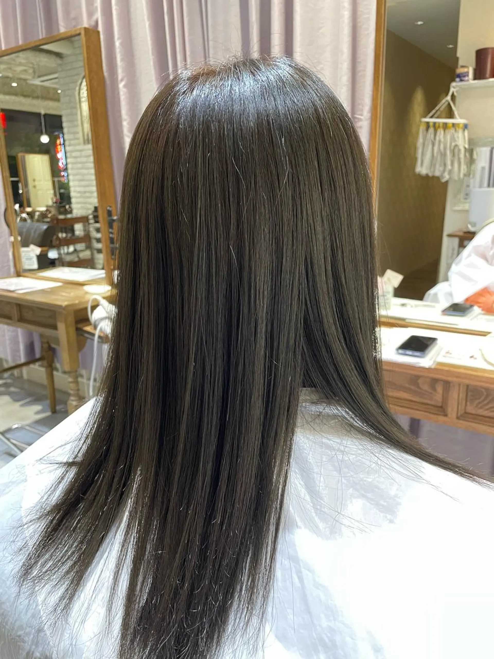 セミロング カラー アッシュ 柳井 準平のヘアスタイル