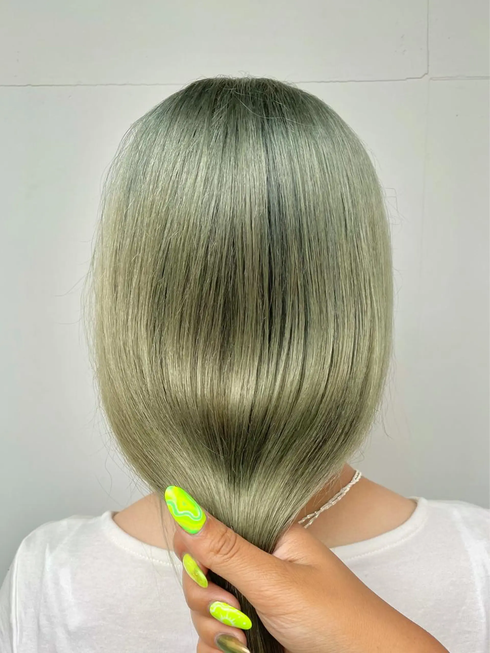 ロング カラー アディクシーカラー ベージュカラー ブリーチ ケアブリーチ ダブルカラー もにか🌞原宿/渋谷 🌝ブリーチカラーのヘアスタイル