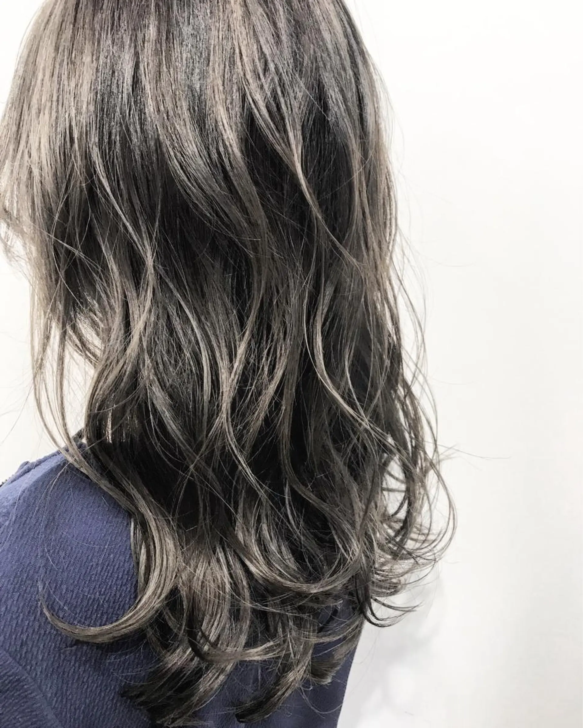 ロング カラー グレージュ カット ヘアカラー grow恵比寿【グロウ】髪質改善/ハイライト/ブリーチ/レイヤーカット所属・奥野 貴史　代表　レイヤーのヘアスタイル