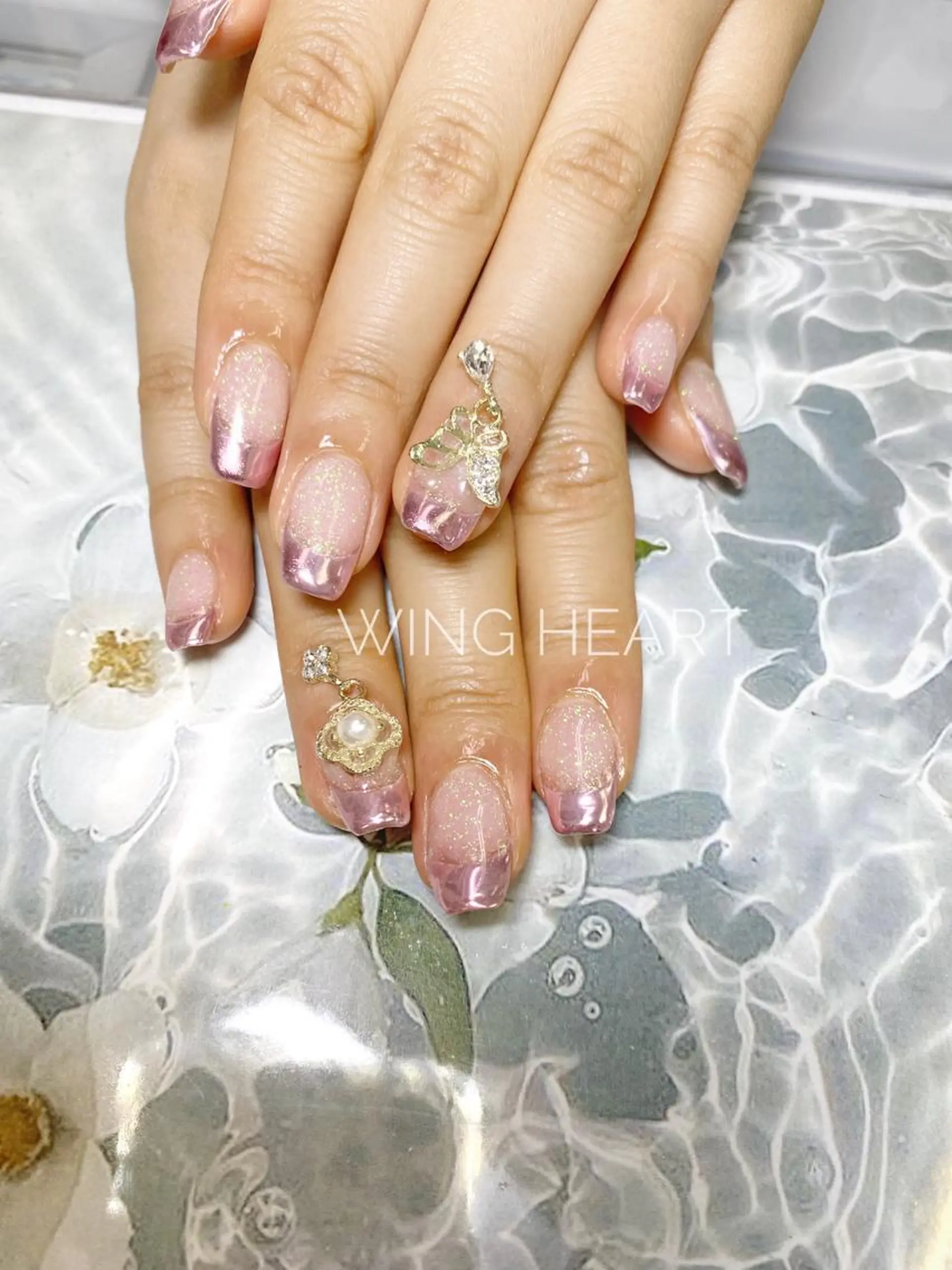 ネイル ハンドネイル O. AKINAのネイルデザイン