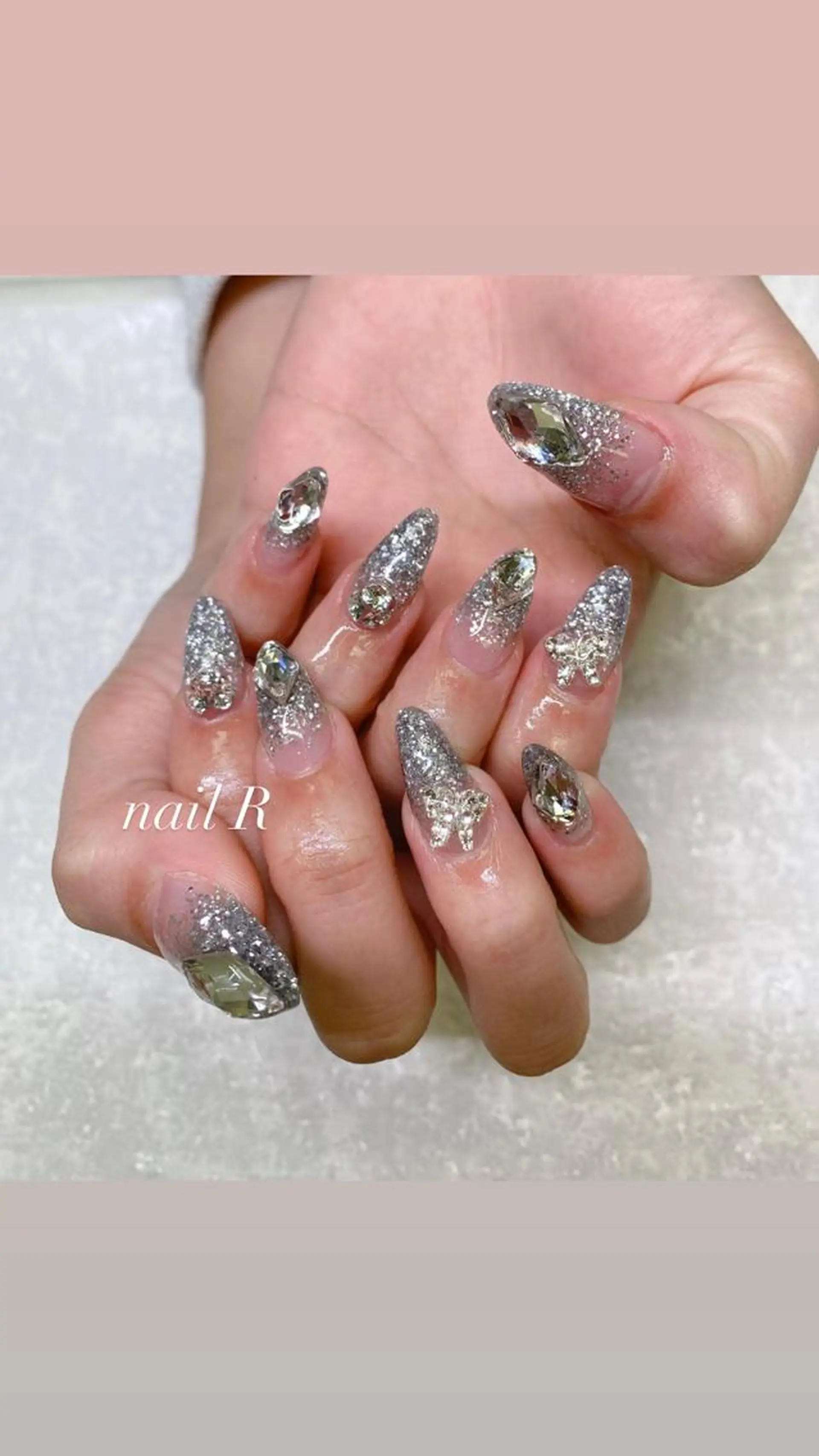 ミディアム ハンドネイル JNA認定講師🌸 RIEのネイルデザイン