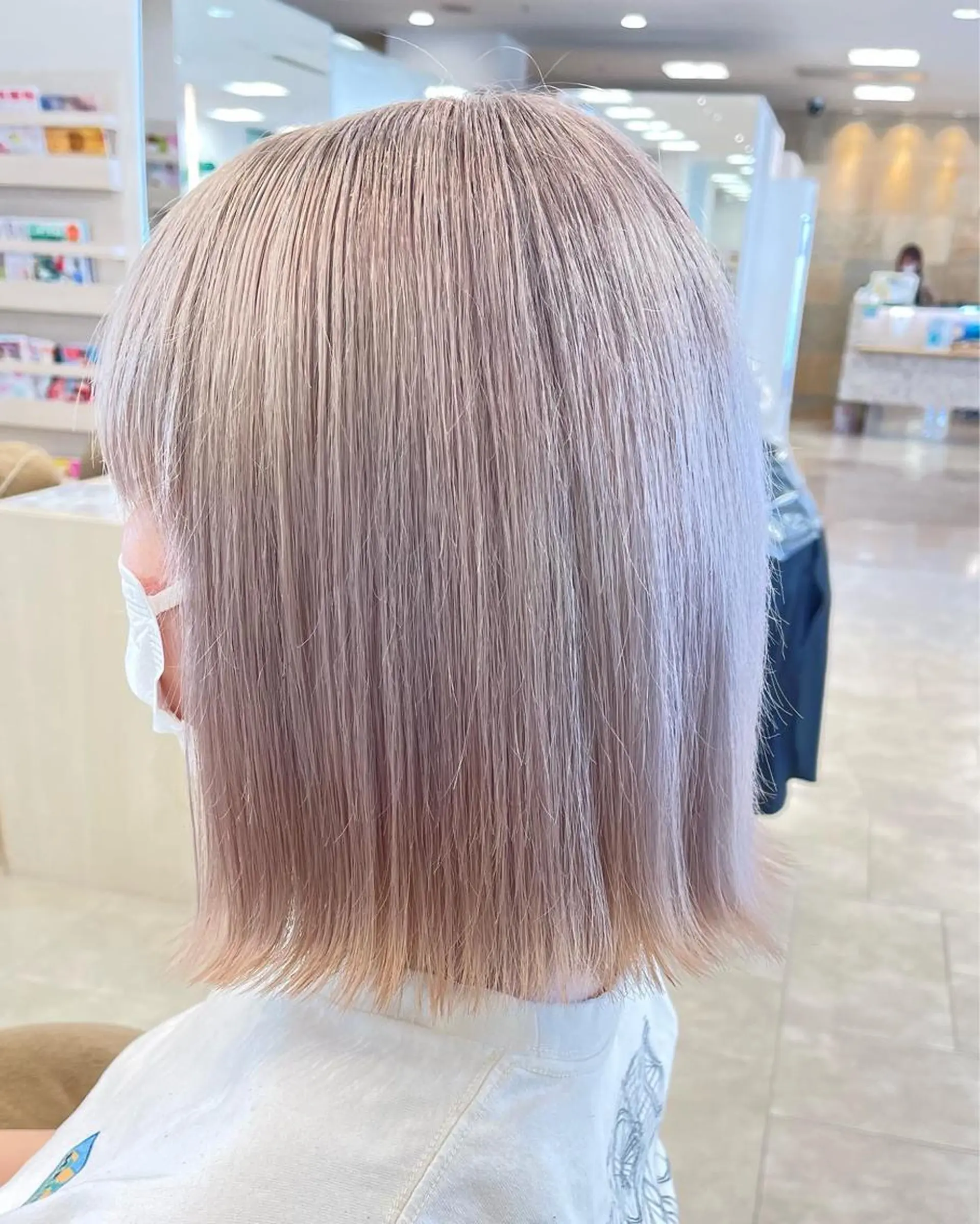 ミディアム カラー 🍀自然＆長持ち♪ 縮毛矯正の匠✨️のヘアスタイル