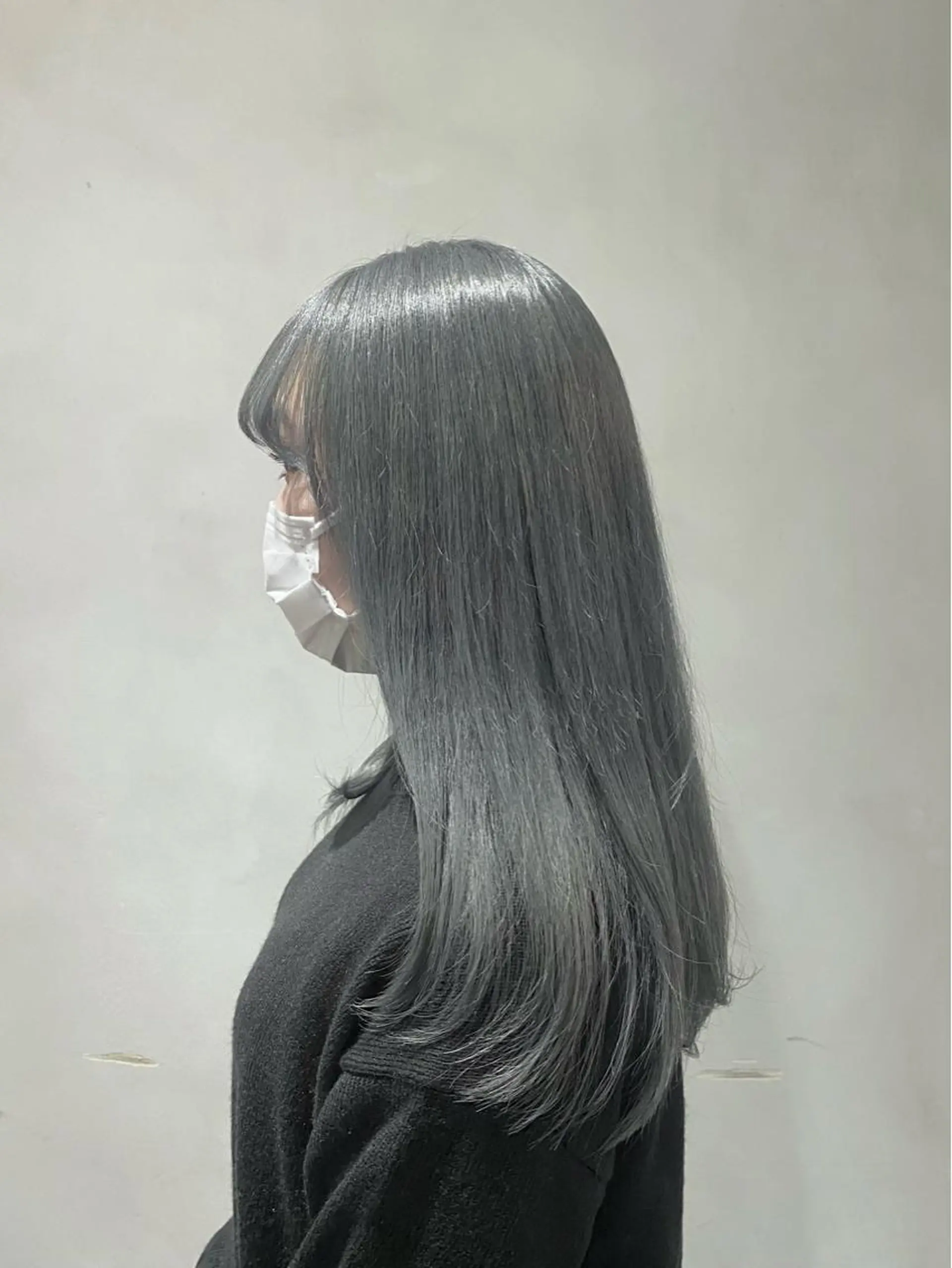 ロング アッシュ motel所属・モデルや芸能人も通う ✨マンツーマンサロンのヘアスタイル