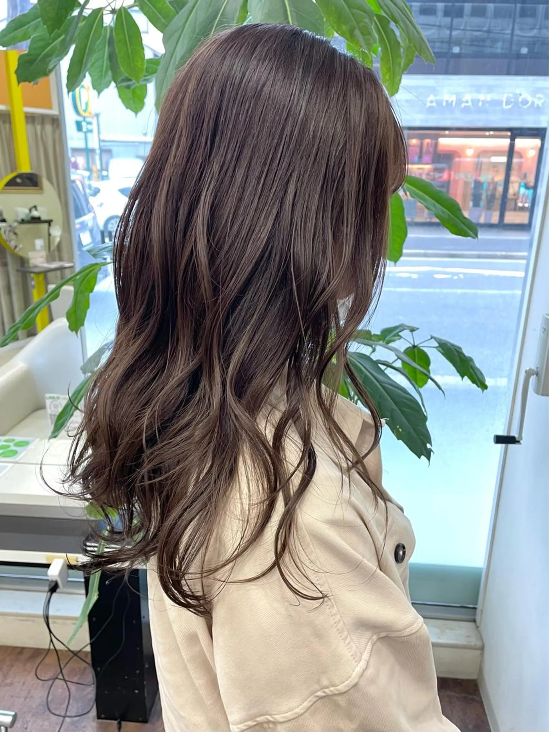 ロング カラー ブリーチ 透明感カラー ブリーチなしカラー favietta所属・中村 友美のヘアスタイル