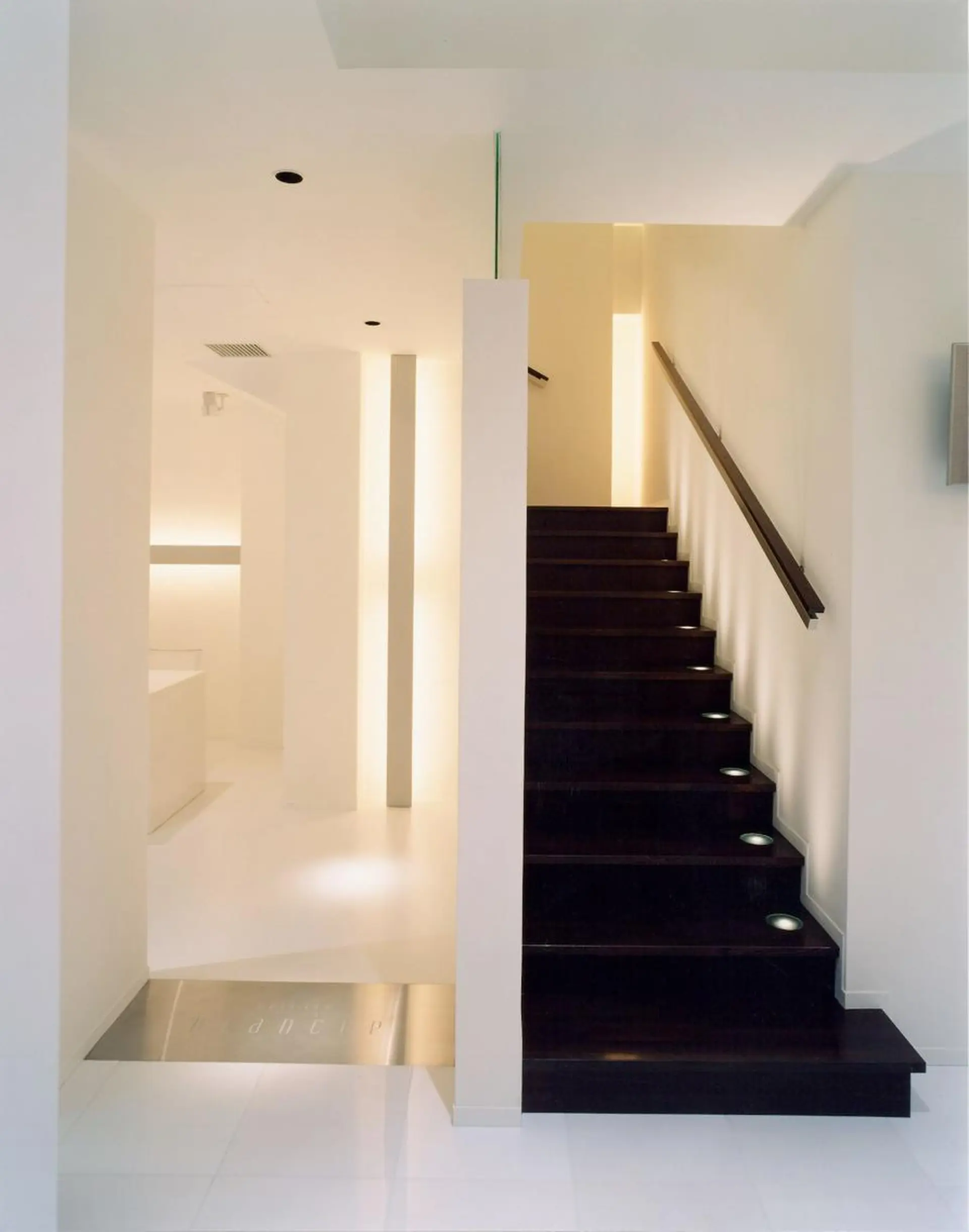 Beach private salon所属・Beach 代表 KENTAのヘアスタイル